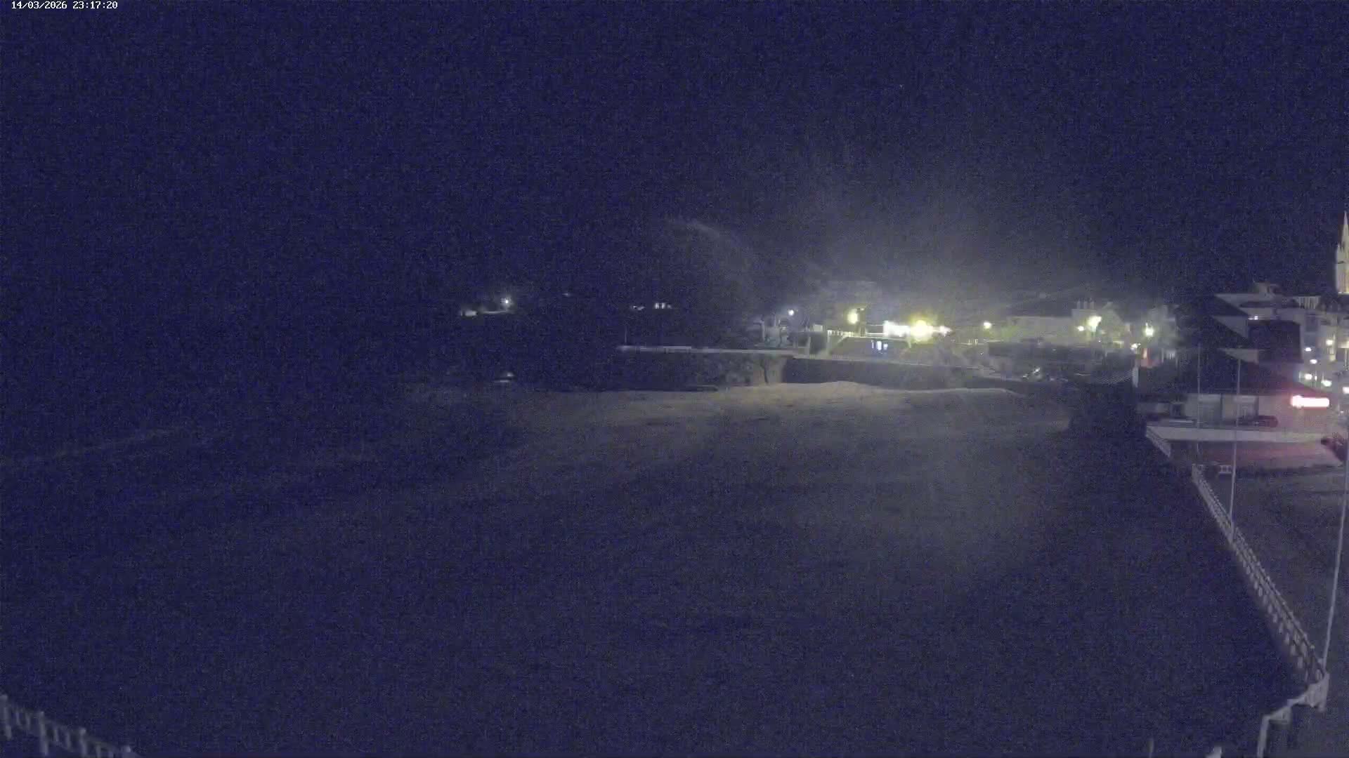 Saint-Quay-Portrieux Beach Live Cam - Saint-Breiuc, Cotes-d'Armor, Bretagne, France