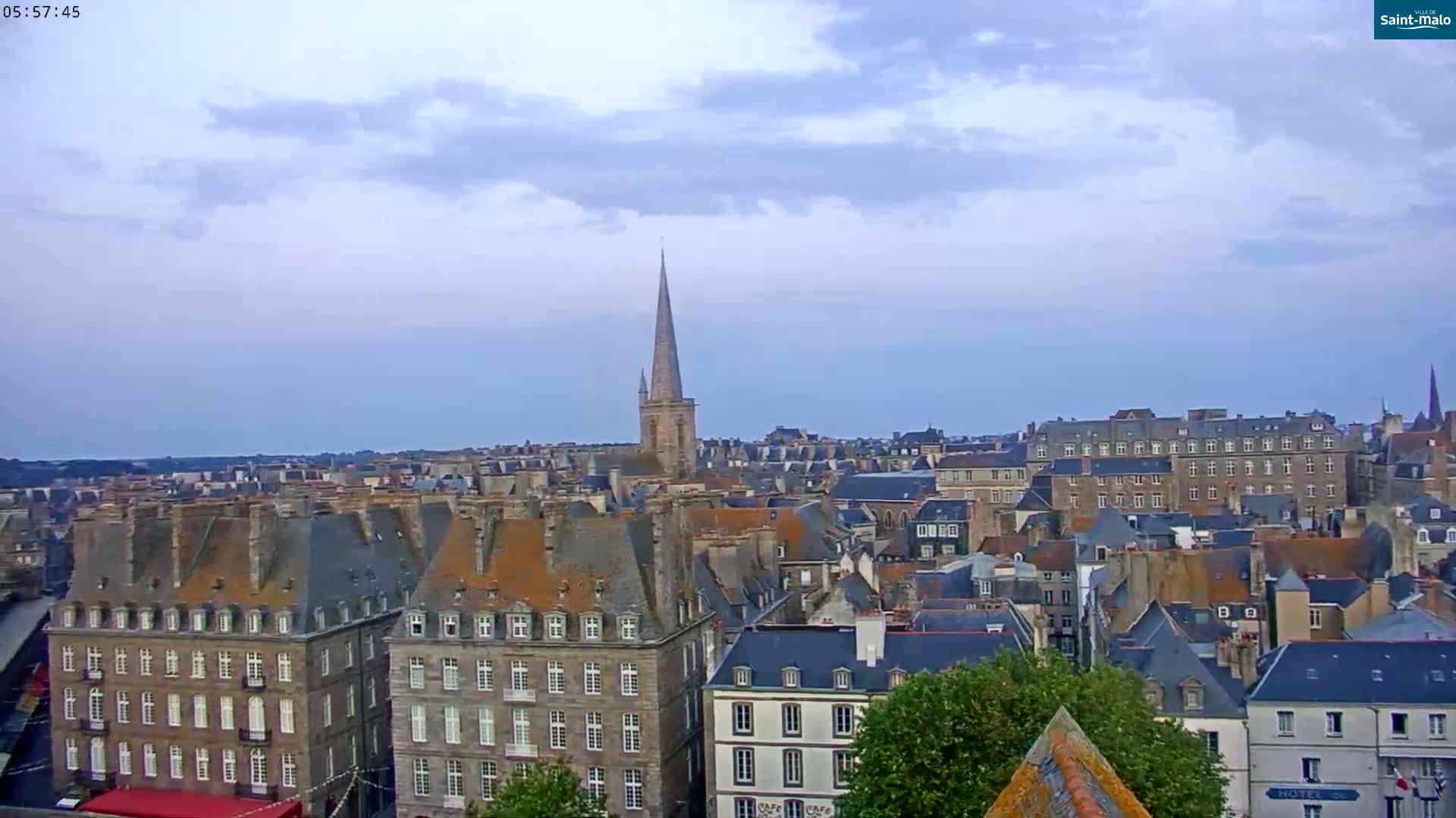 Saint-Malo City Skyline PTZ Live Cam - Saint-Malo, Ille-et-Vilaine, Bretagne, France