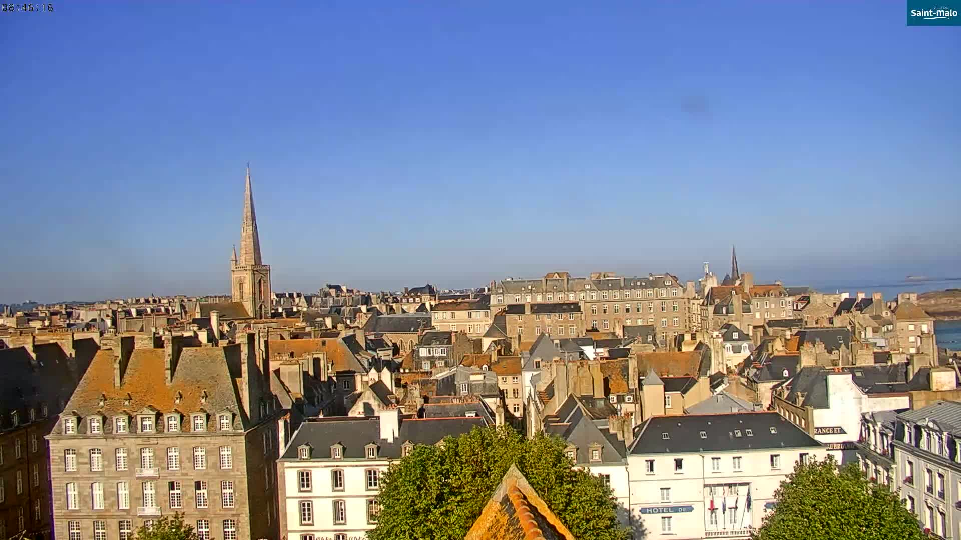 Saint-Malo City Skyline PTZ Live Cam - Saint-Malo, Ille-et-Vilaine, Bretagne, France