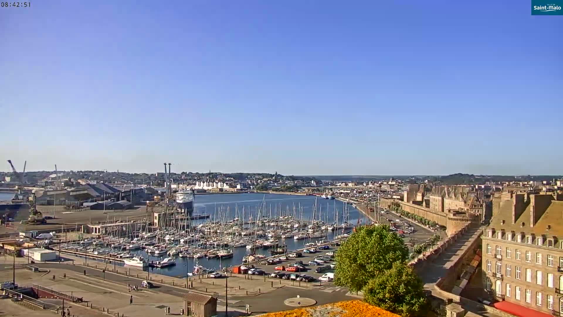 Saint-Malo City Skyline PTZ Live Cam - Saint-Malo, Ille-et-Vilaine, Bretagne, France