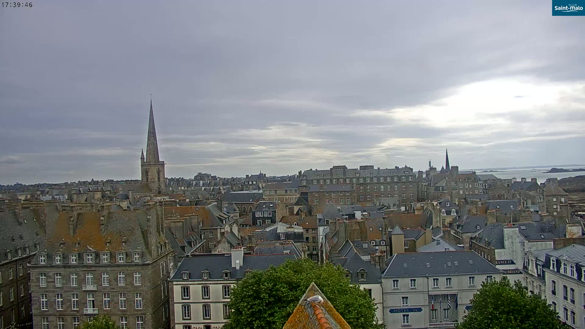 Saint-Malo City Skyline PTZ Live Cam - Saint-Malo, Ille-et-Vilaine, Bretagne, France