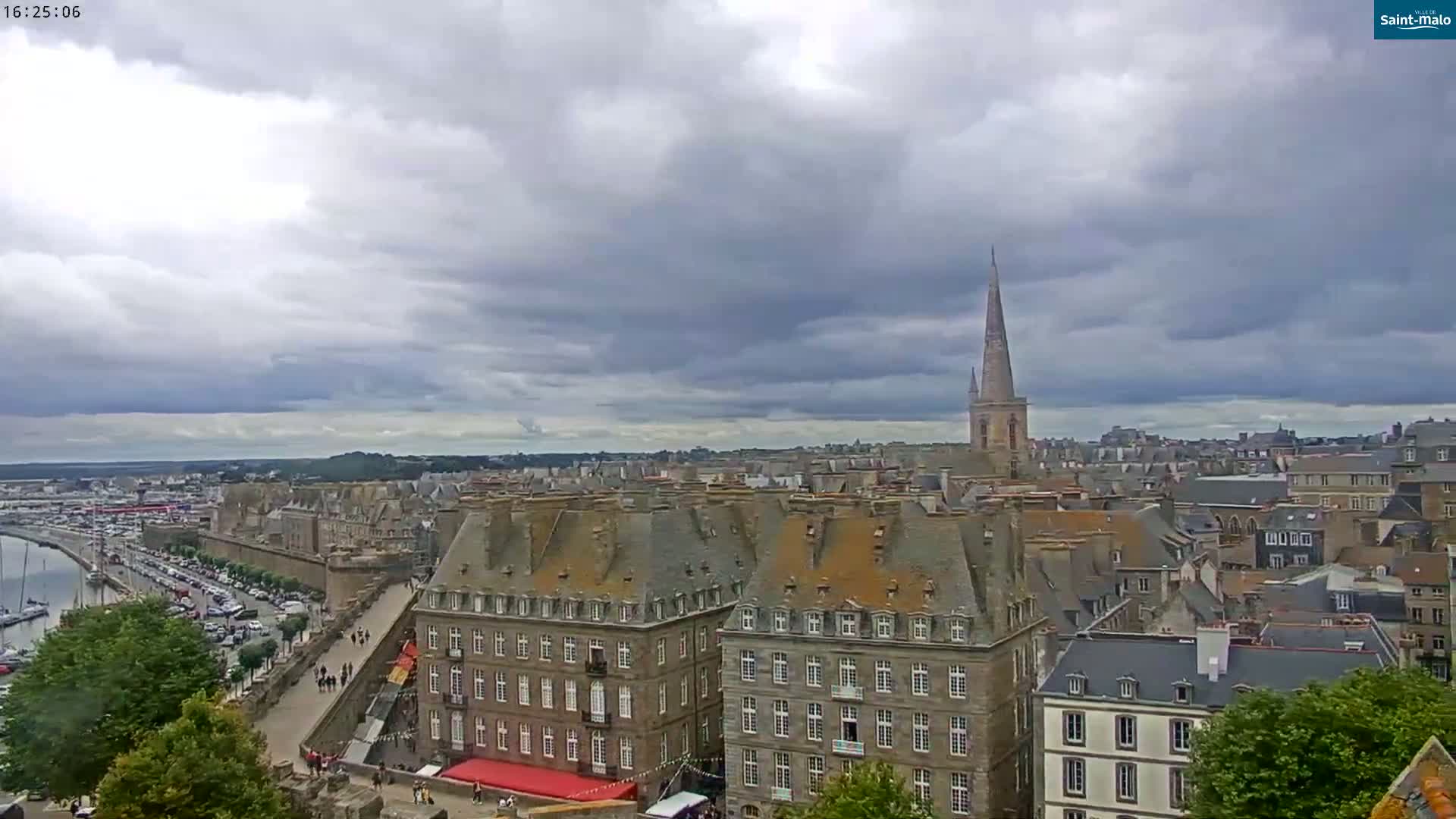Saint-Malo City Skyline PTZ Live Cam - Saint-Malo, Ille-et-Vilaine, Bretagne, France