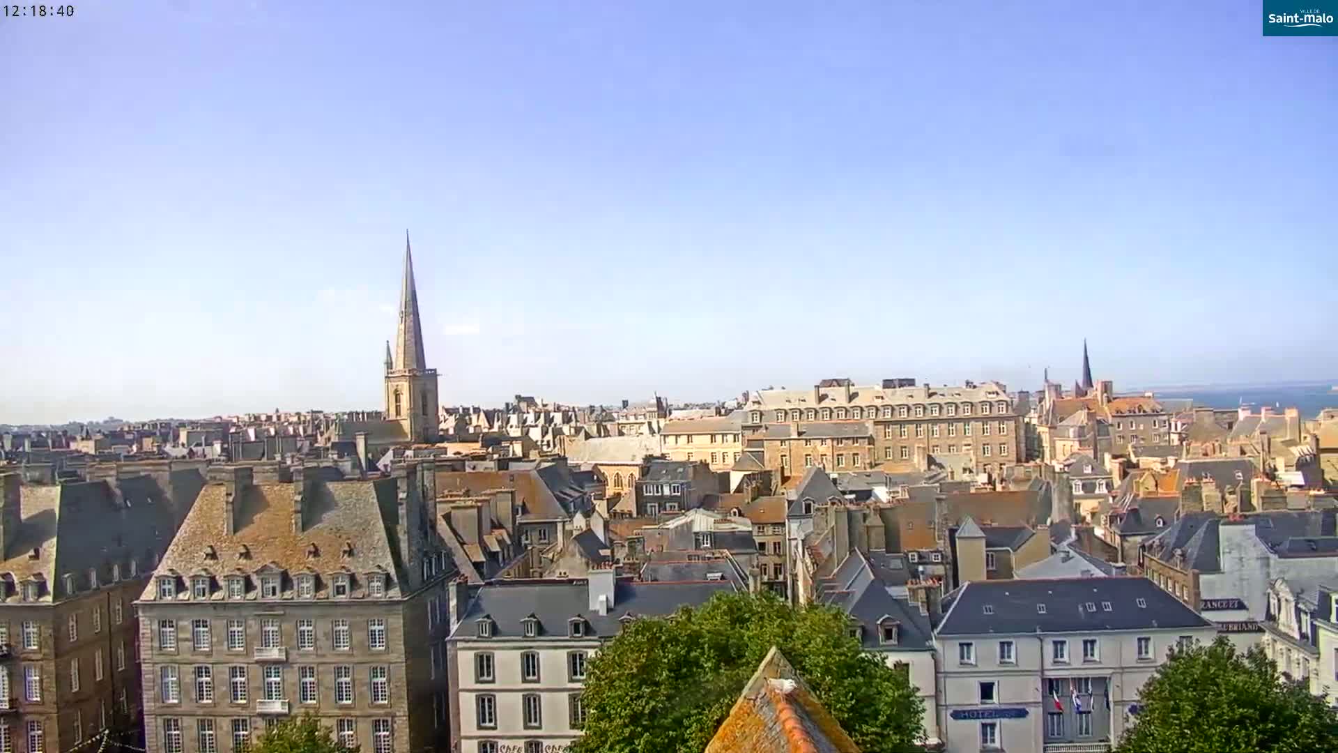 Saint-Malo City Skyline PTZ Live Cam - Saint-Malo, Ille-et-Vilaine, Bretagne, France