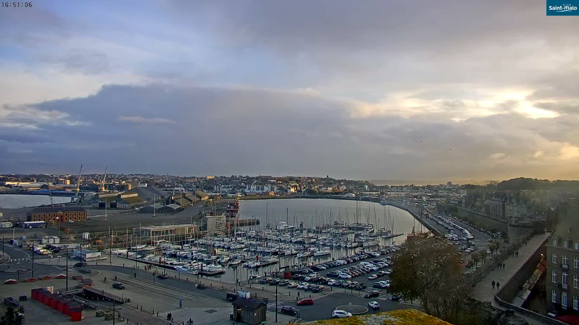 Saint-Malo City Skyline PTZ Live Cam - Saint-Malo, Ille-et-Vilaine, Bretagne, France