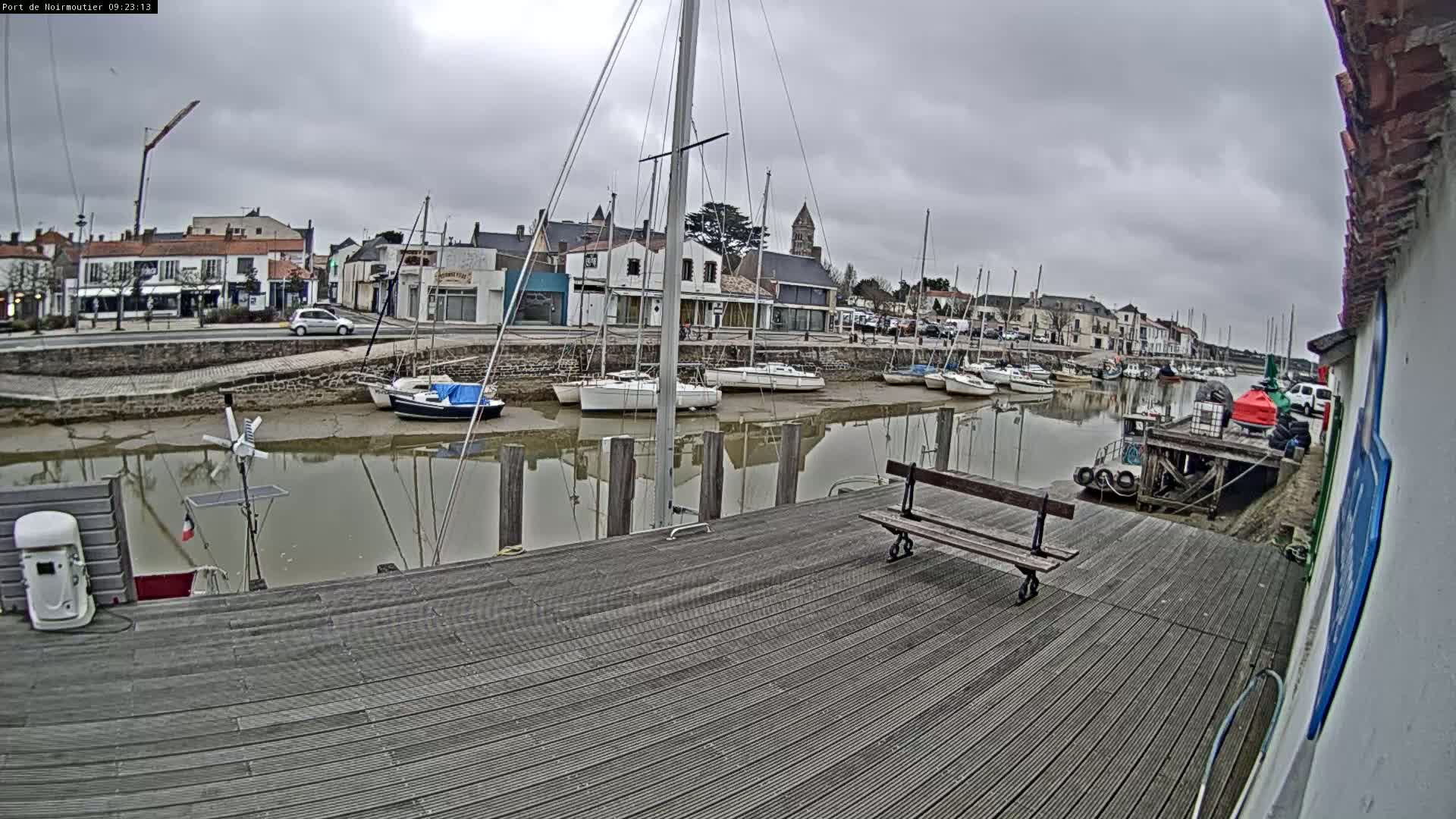 Noirmoutier-en-l'lle Village Live Cam - Les Sables-d'Olonne, Vendée, Pays de la Loire, France