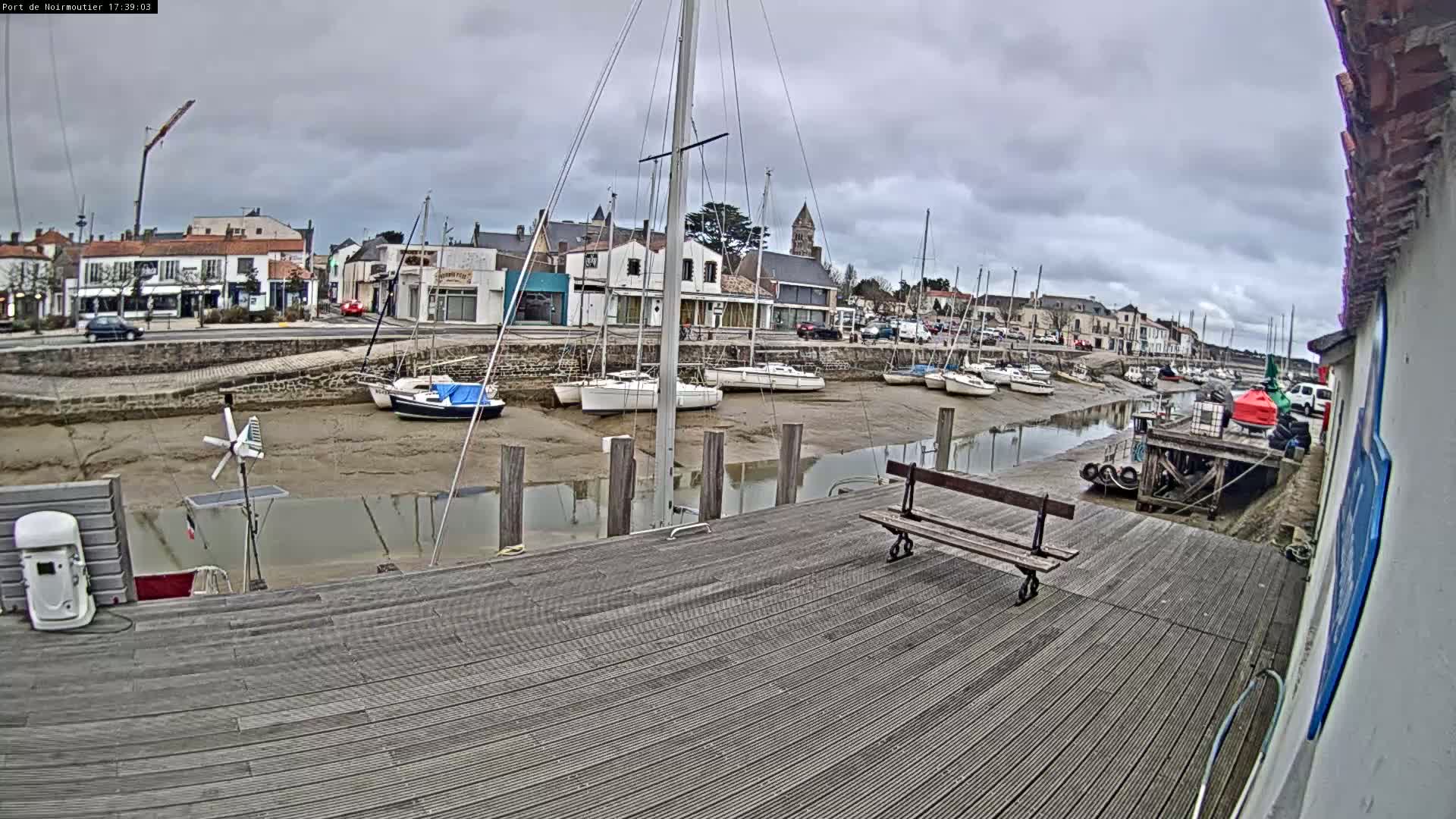 Noirmoutier-en-l'lle Village Live Cam - Les Sables-d'Olonne, Vendée, Pays de la Loire, France