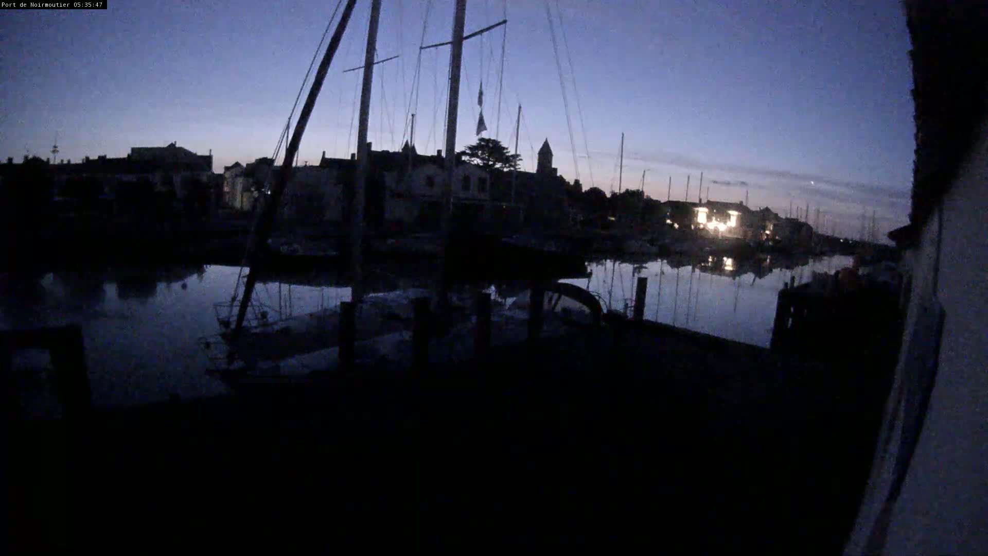 Noirmoutier-en-l'lle Village Live Cam - Les Sables-d'Olonne, Vendée, Pays de la Loire, France