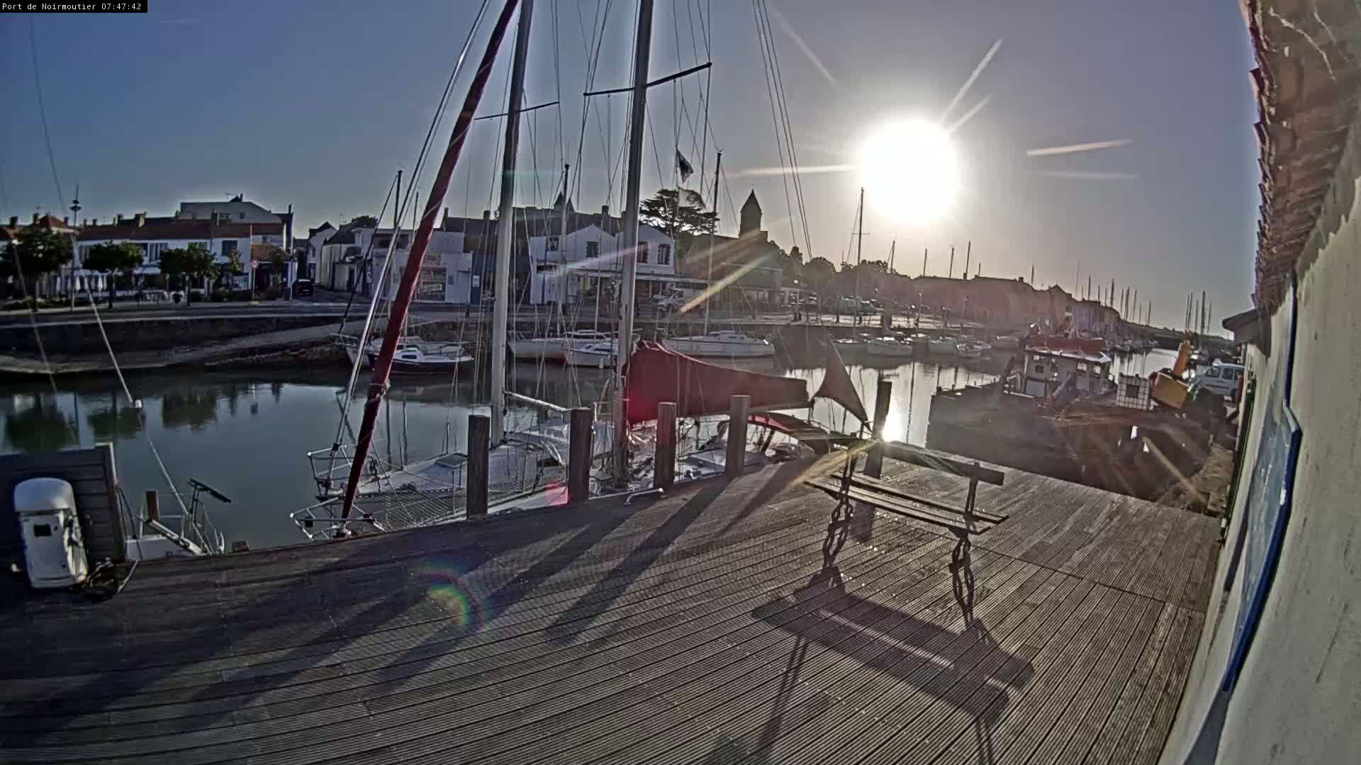 Noirmoutier-en-l'lle Village Live Cam - Les Sables-d'Olonne, Vendée, Pays de la Loire, France