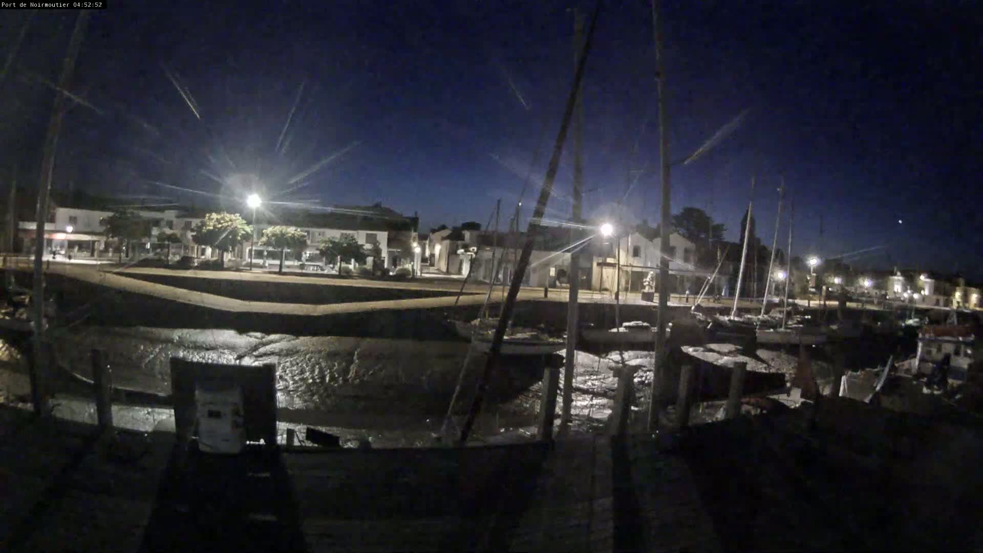 Noirmoutier-en-l'lle Village Live Cam - Les Sables-d'Olonne, Vendée, Pays de la Loire, France