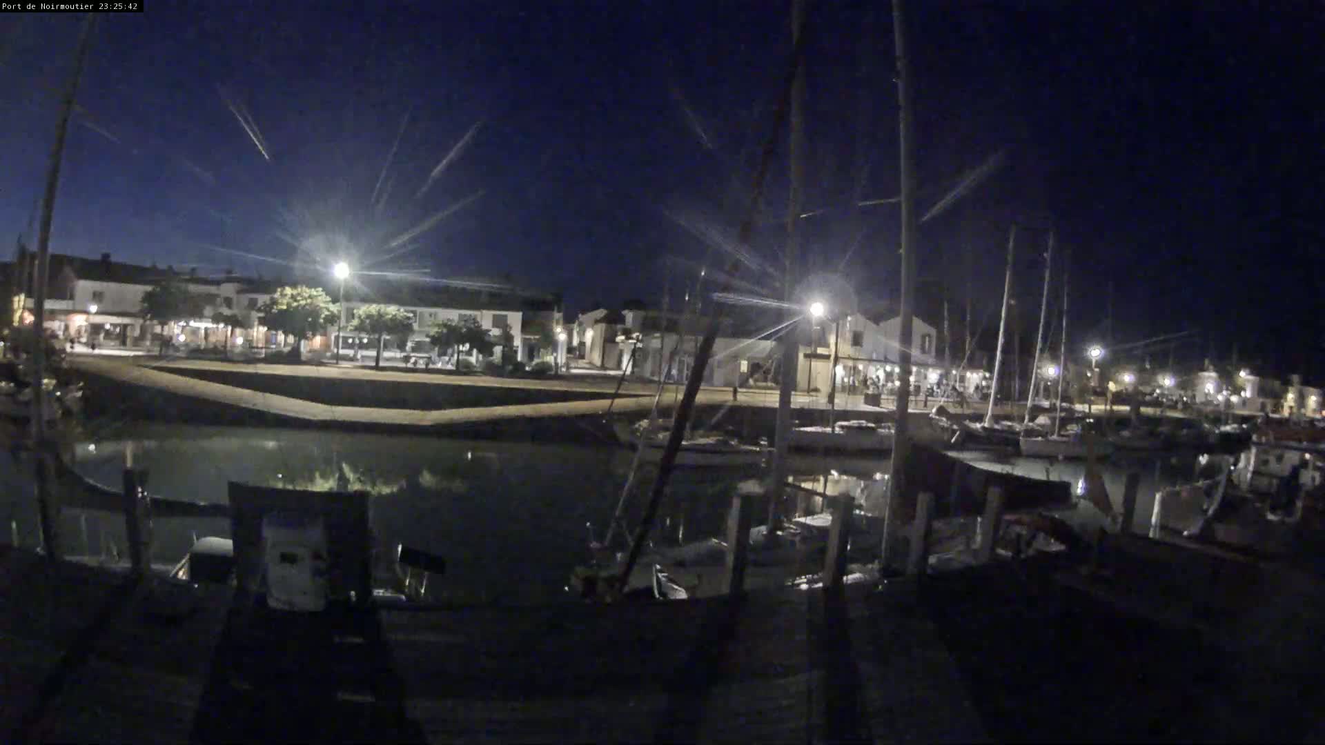Noirmoutier-en-l'lle Village Live Cam - Les Sables-d'Olonne, Vendée, Pays de la Loire, France