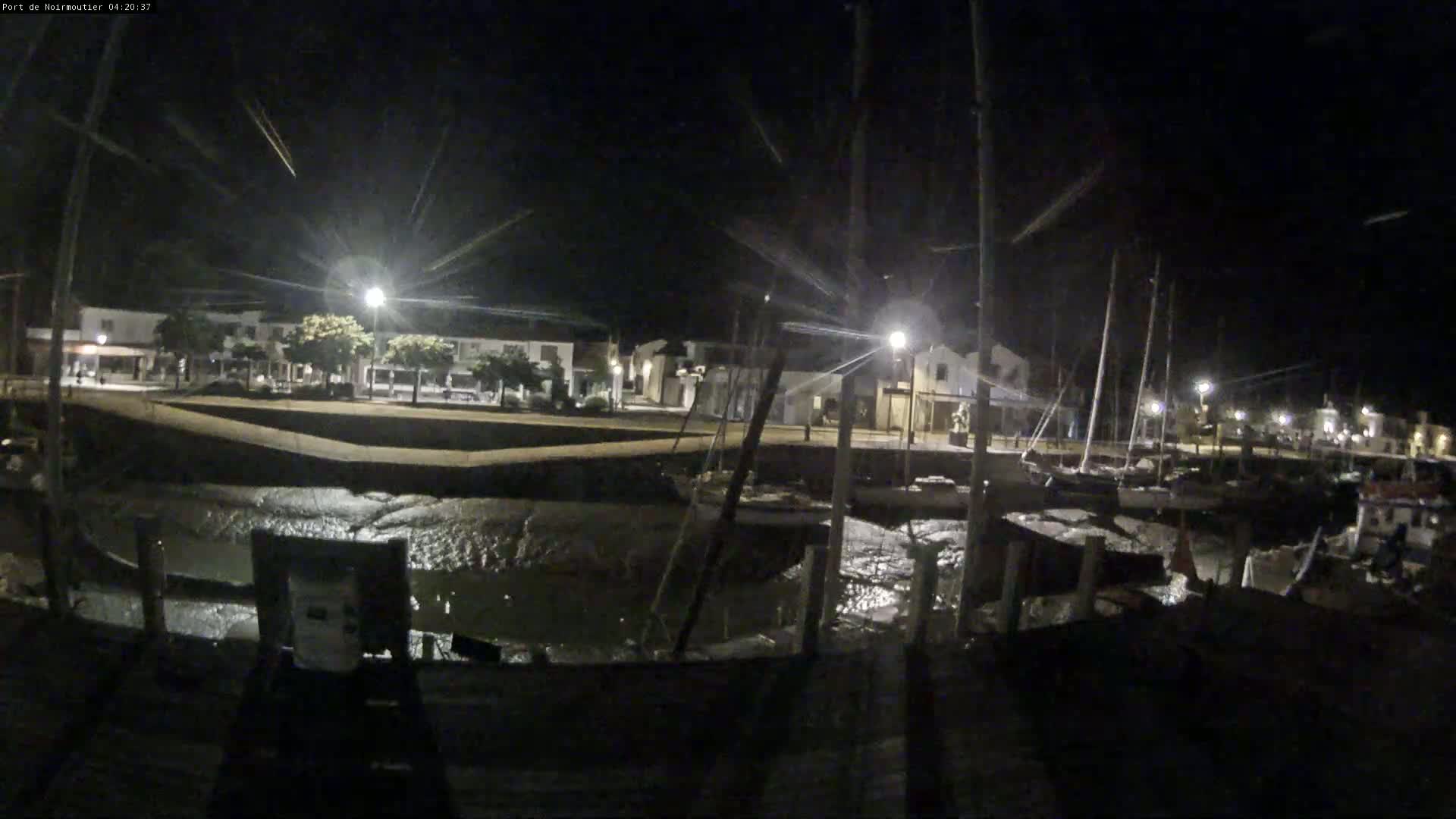Noirmoutier-en-l'lle Village Live Cam - Les Sables-d'Olonne, Vendée, Pays de la Loire, France