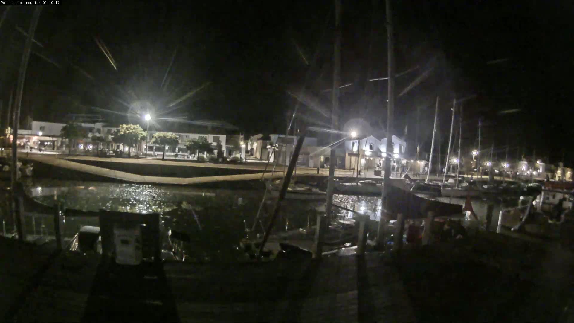 Noirmoutier-en-l'lle Village Live Cam - Les Sables-d'Olonne, Vendée, Pays de la Loire, France