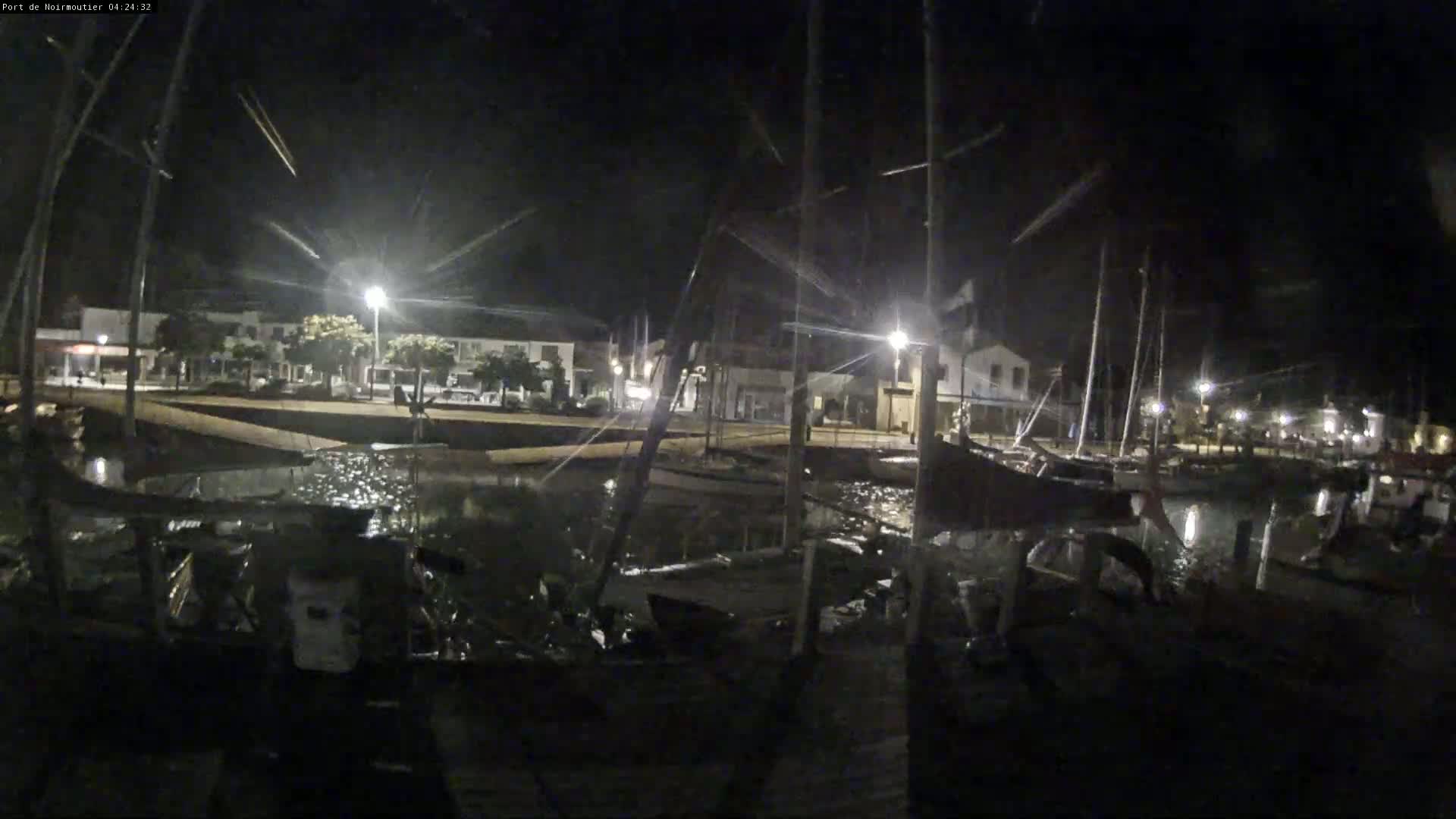 Noirmoutier-en-l'lle Village Live Cam - Les Sables-d'Olonne, Vendée, Pays de la Loire, France