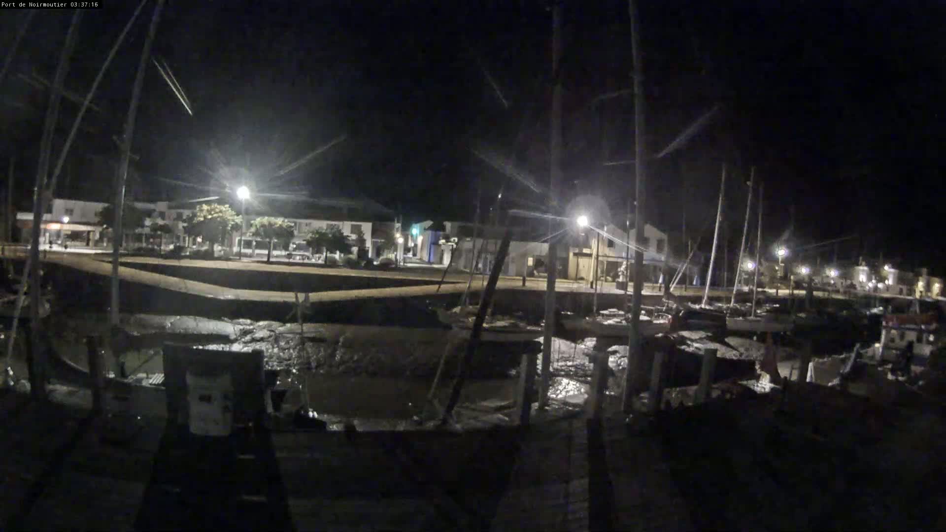 Noirmoutier-en-l'lle Village Live Cam - Les Sables-d'Olonne, Vendée, Pays de la Loire, France