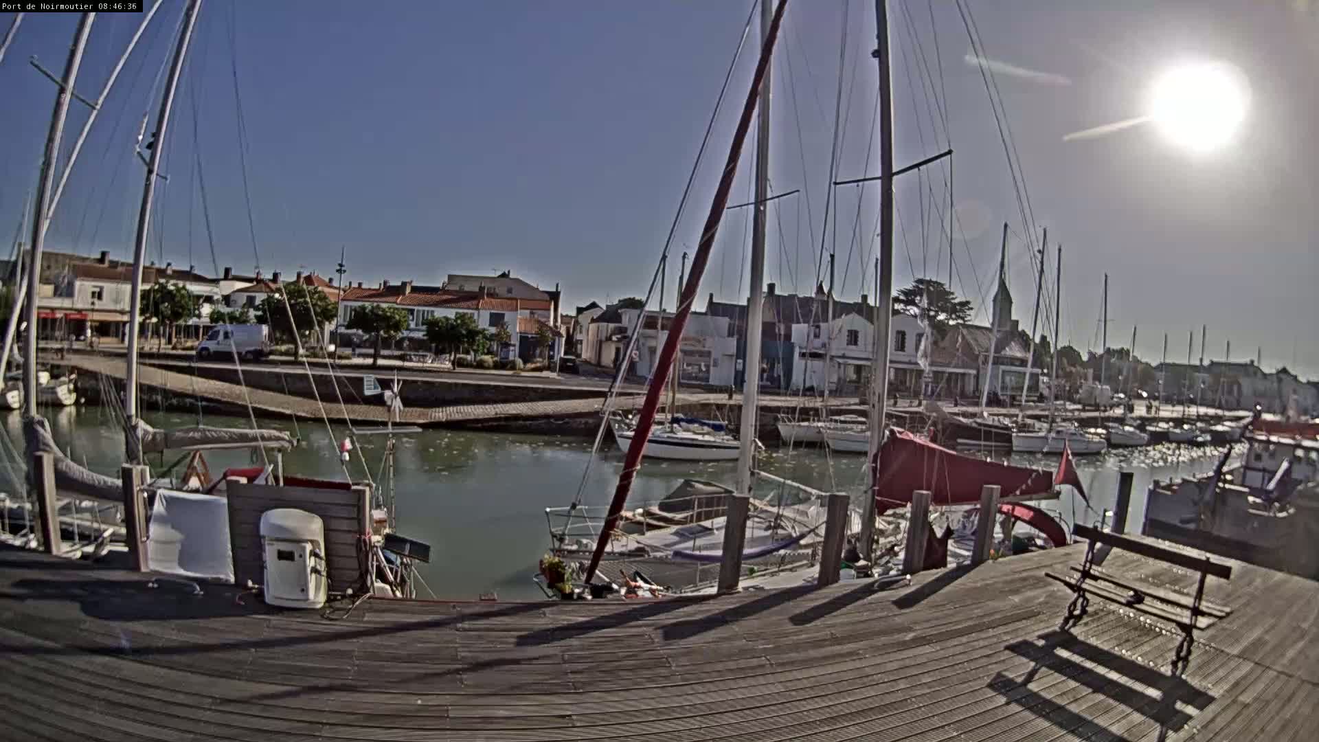 Noirmoutier-en-l'lle Village Live Cam - Les Sables-d'Olonne, Vendée, Pays de la Loire, France