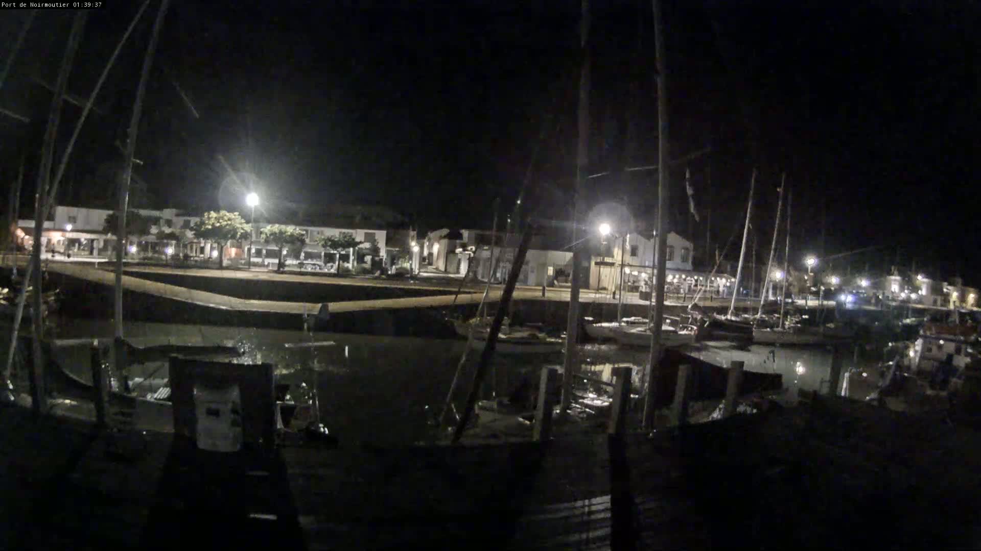 Noirmoutier-en-l'lle Village Live Cam - Les Sables-d'Olonne, Vendée, Pays de la Loire, France