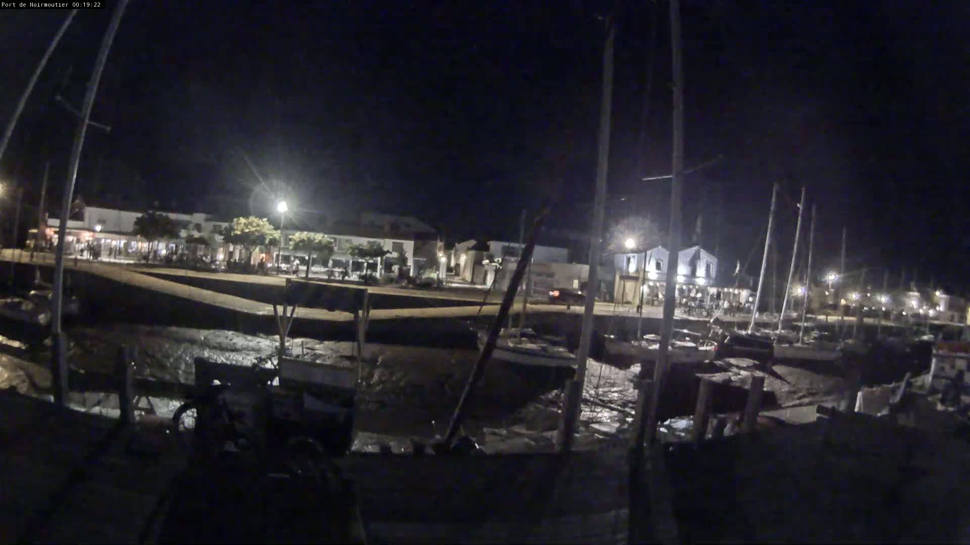 Noirmoutier-en-l'lle Village Live Cam - Les Sables-d'Olonne, Vendée, Pays de la Loire, France