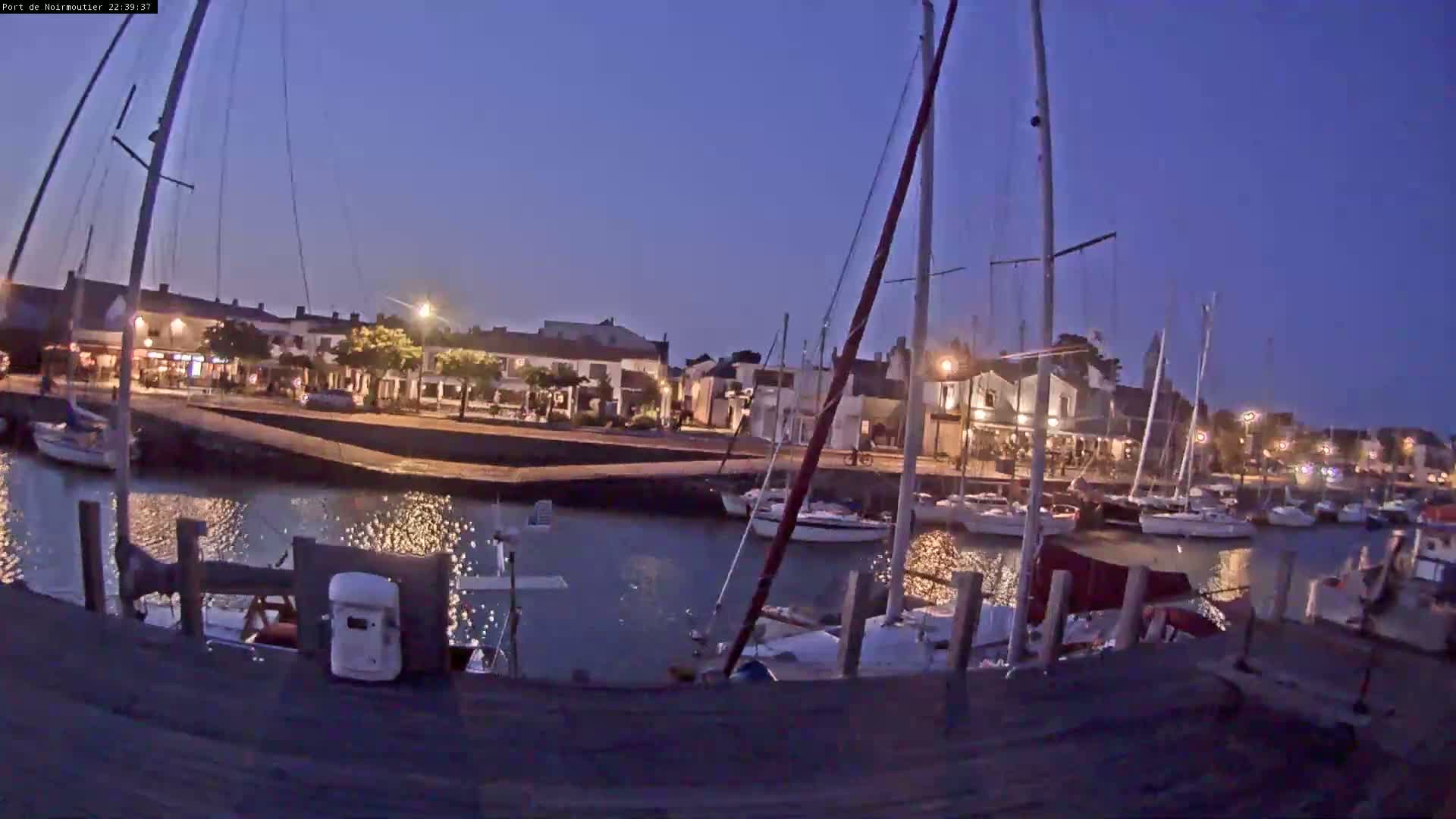 Noirmoutier-en-l'lle Village Live Cam - Les Sables-d'Olonne, Vendée, Pays de la Loire, France