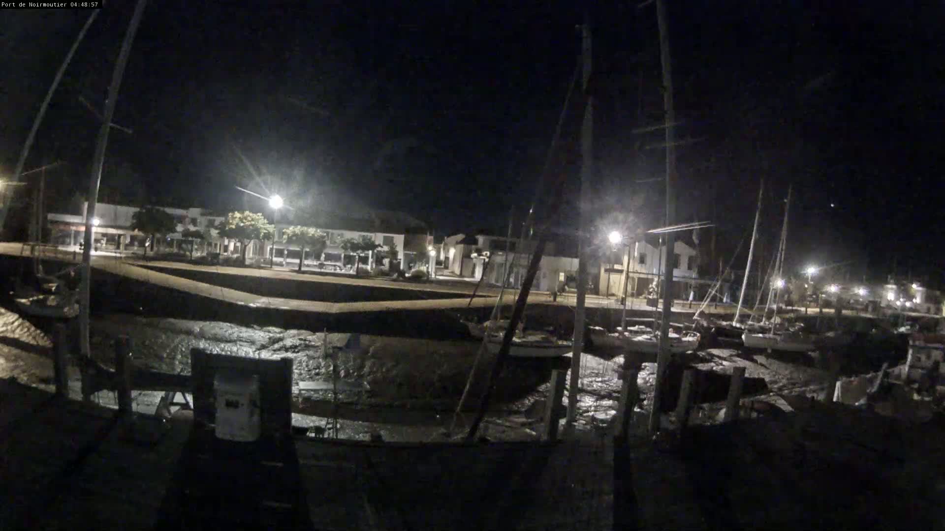 Noirmoutier-en-l'lle Village Live Cam - Les Sables-d'Olonne, Vendée, Pays de la Loire, France