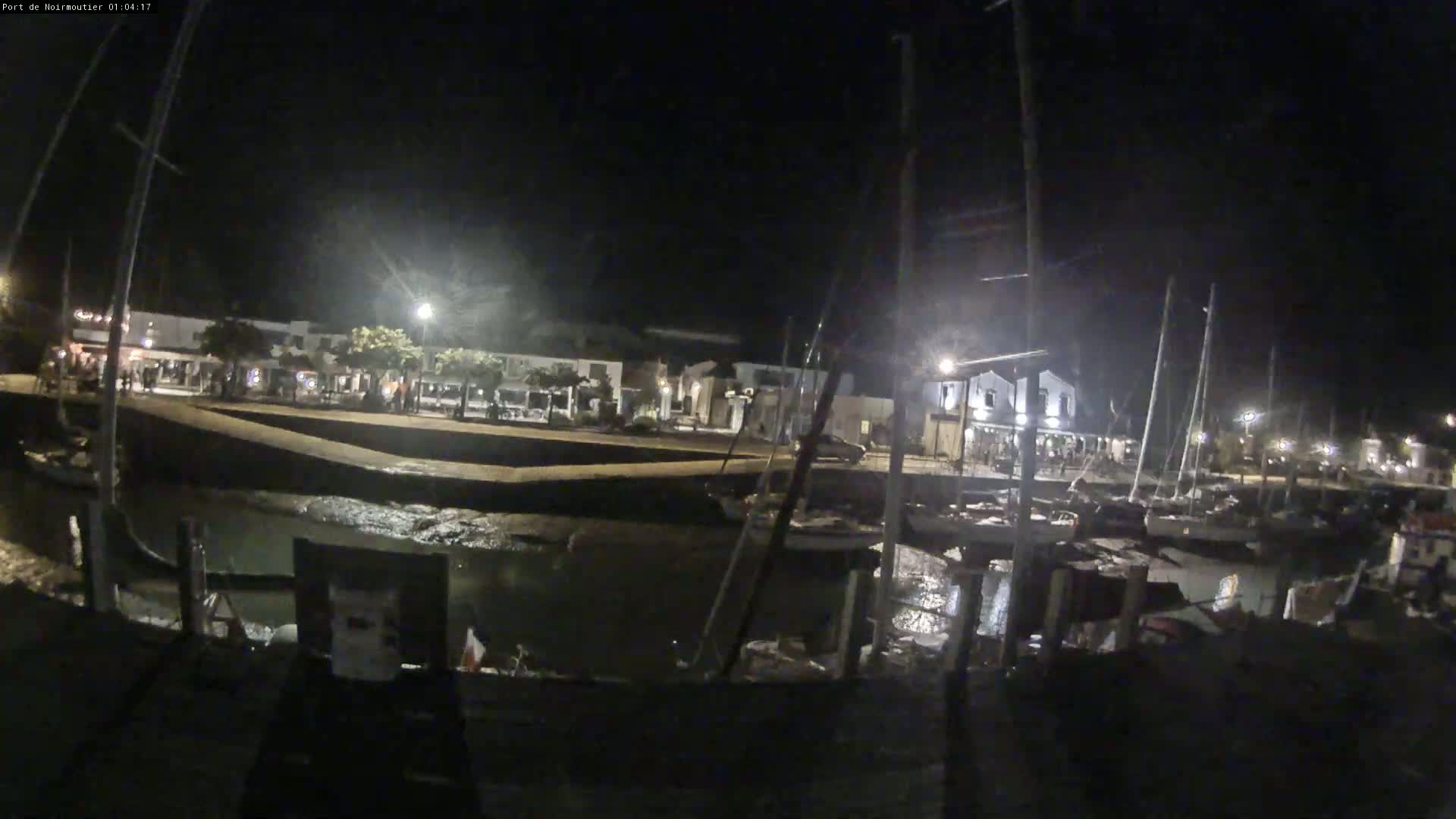 Noirmoutier-en-l'lle Village Live Cam - Les Sables-d'Olonne, Vendée, Pays de la Loire, France