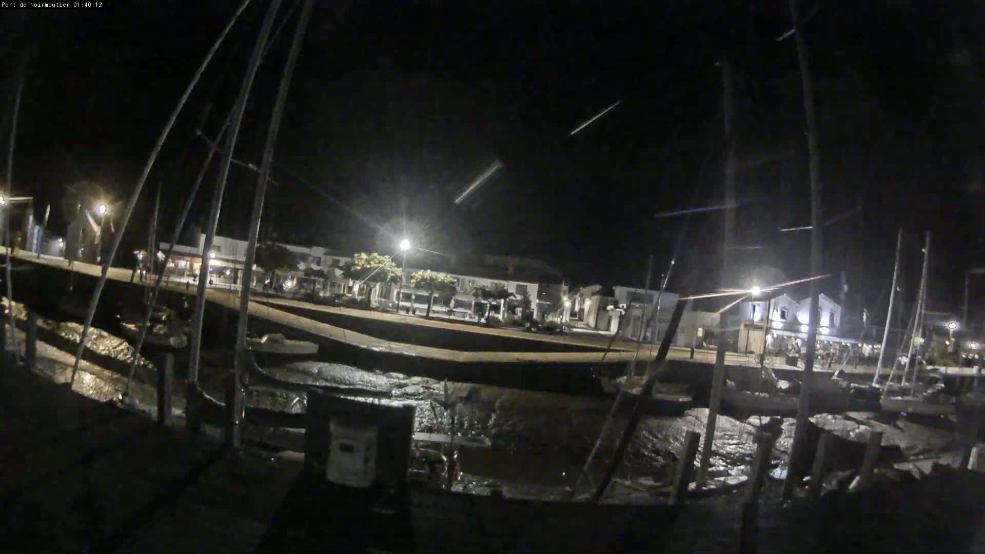 Noirmoutier-en-l'lle Village Live Cam - Les Sables-d'Olonne, Vendée, Pays de la Loire, France