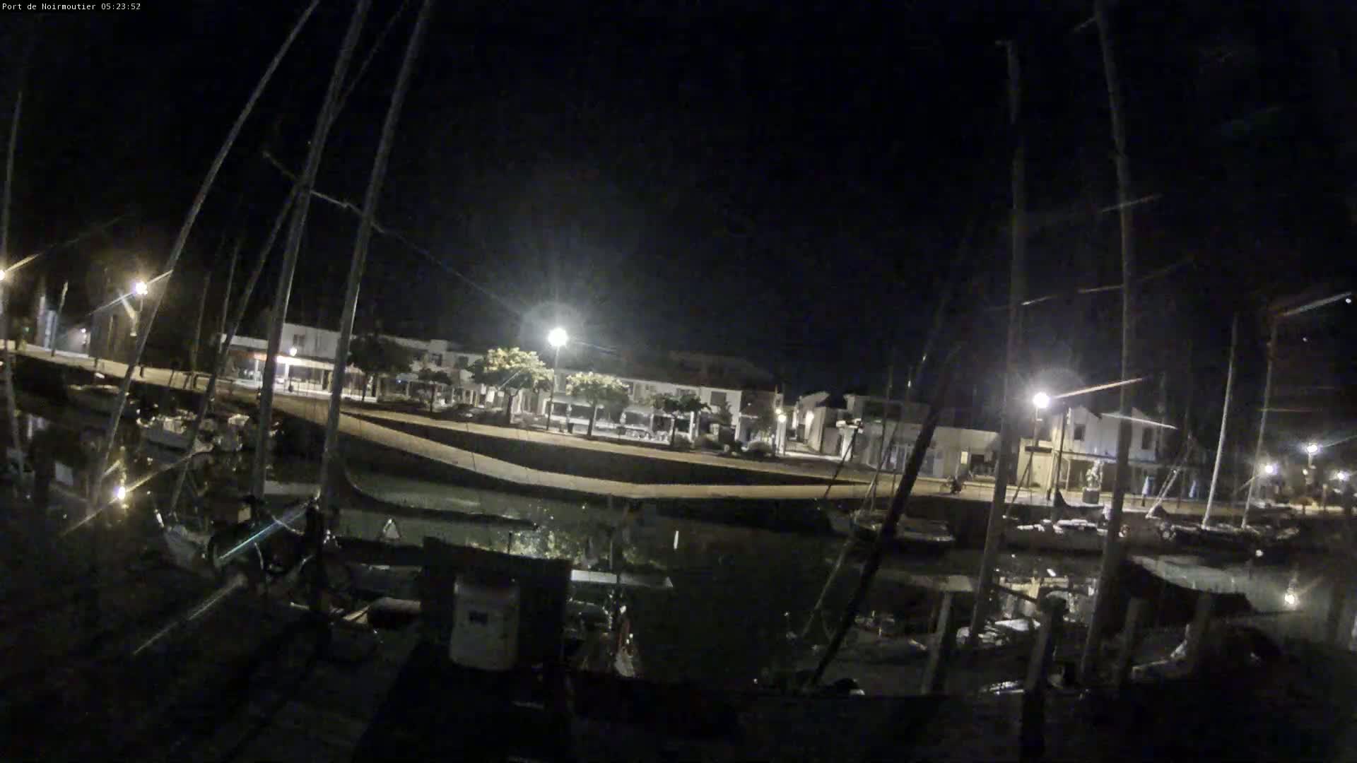 Noirmoutier-en-l'lle Village Live Cam - Les Sables-d'Olonne, Vendée, Pays de la Loire, France