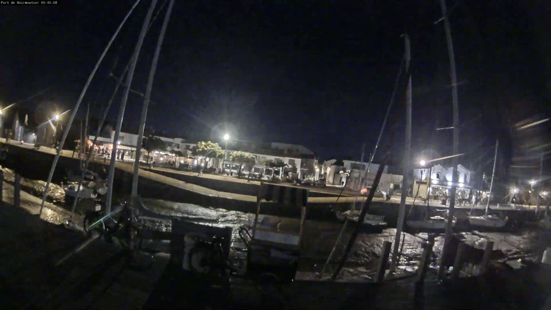 Noirmoutier-en-l'lle Village Live Cam - Les Sables-d'Olonne, Vendée, Pays de la Loire, France