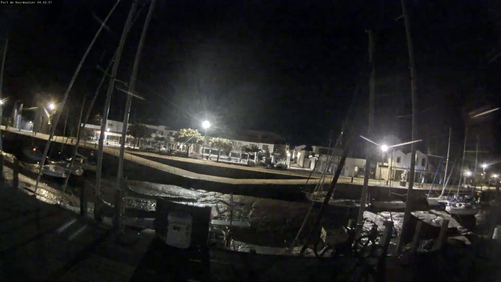 Noirmoutier-en-l'lle Village Live Cam - Les Sables-d'Olonne, Vendée, Pays de la Loire, France