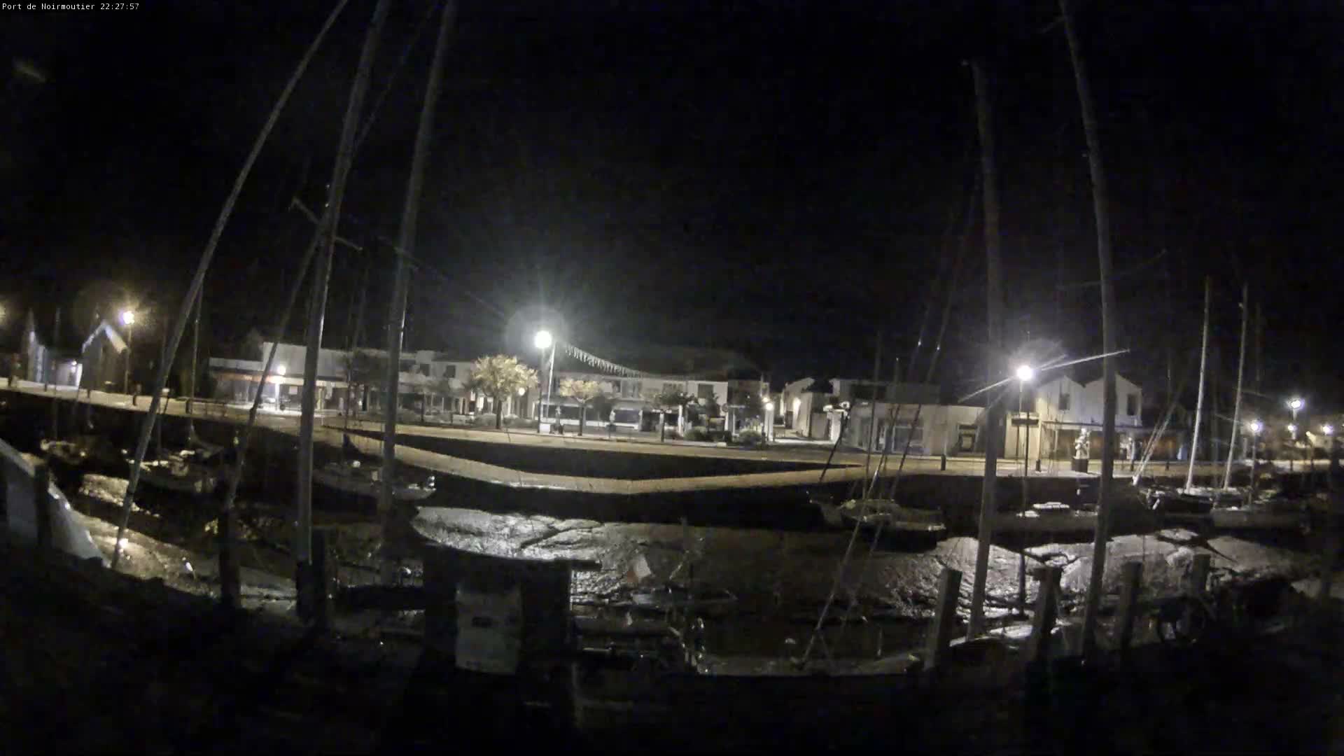 Noirmoutier-en-l'lle Village Live Cam - Les Sables-d'Olonne, Vendée, Pays de la Loire, France