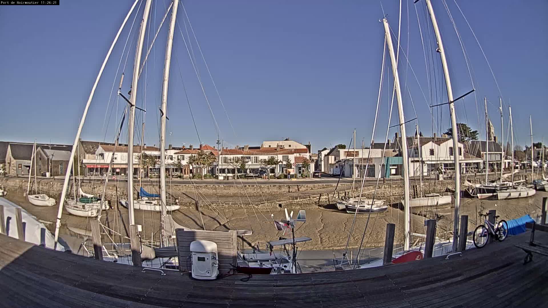 Noirmoutier-en-l'lle Village Live Cam - Les Sables-d'Olonne, Vendée, Pays de la Loire, France
