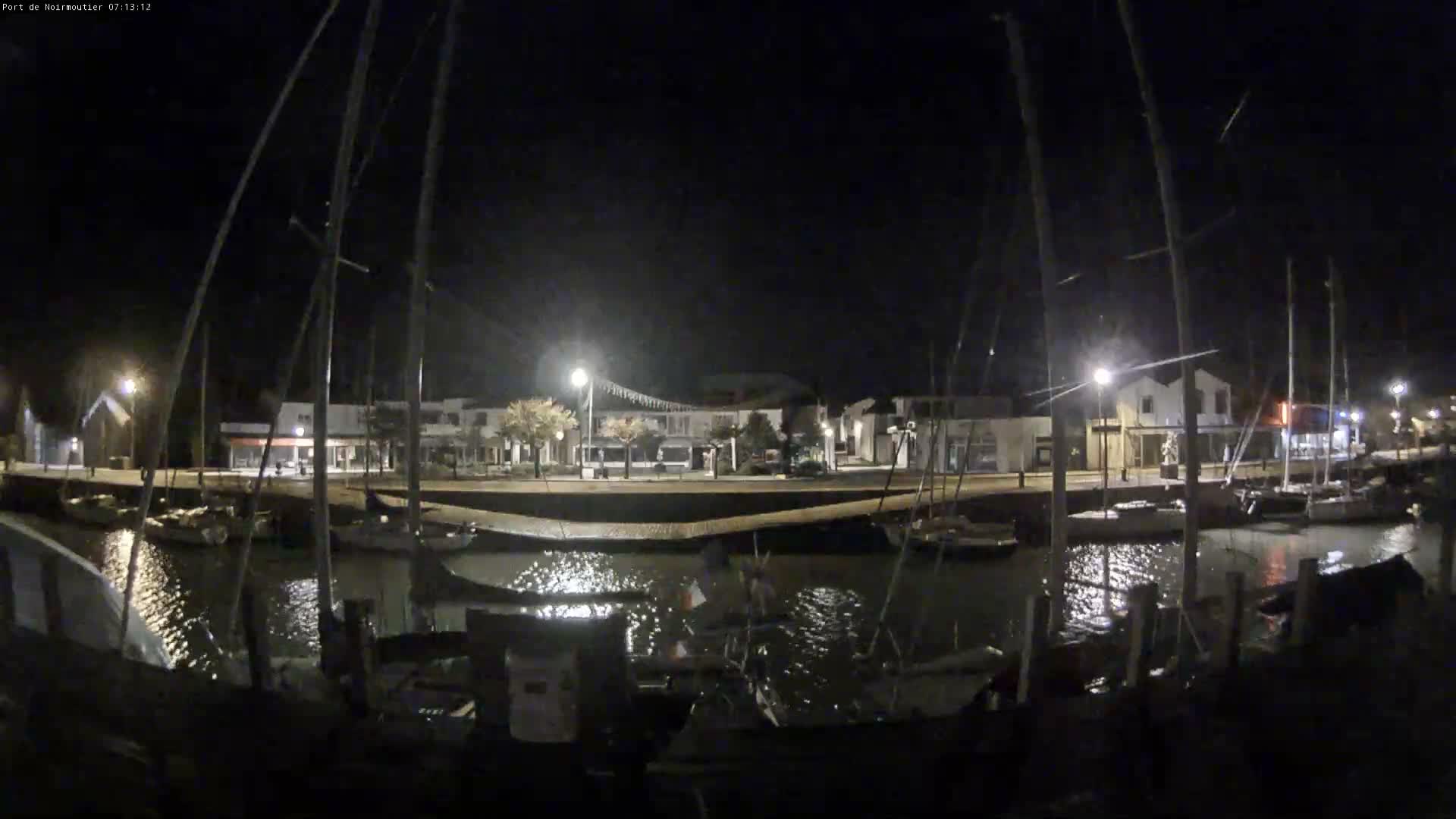 Noirmoutier-en-l'lle Village Live Cam - Les Sables-d'Olonne, Vendée, Pays de la Loire, France