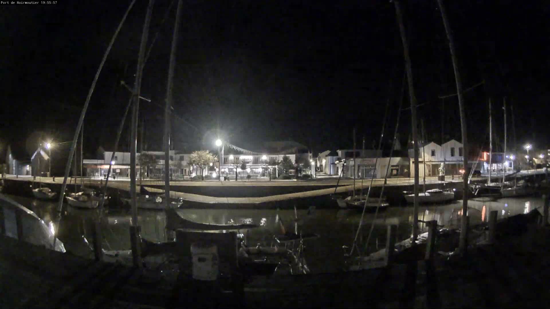 Noirmoutier-en-l'lle Village Live Cam - Les Sables-d'Olonne, Vendée, Pays de la Loire, France