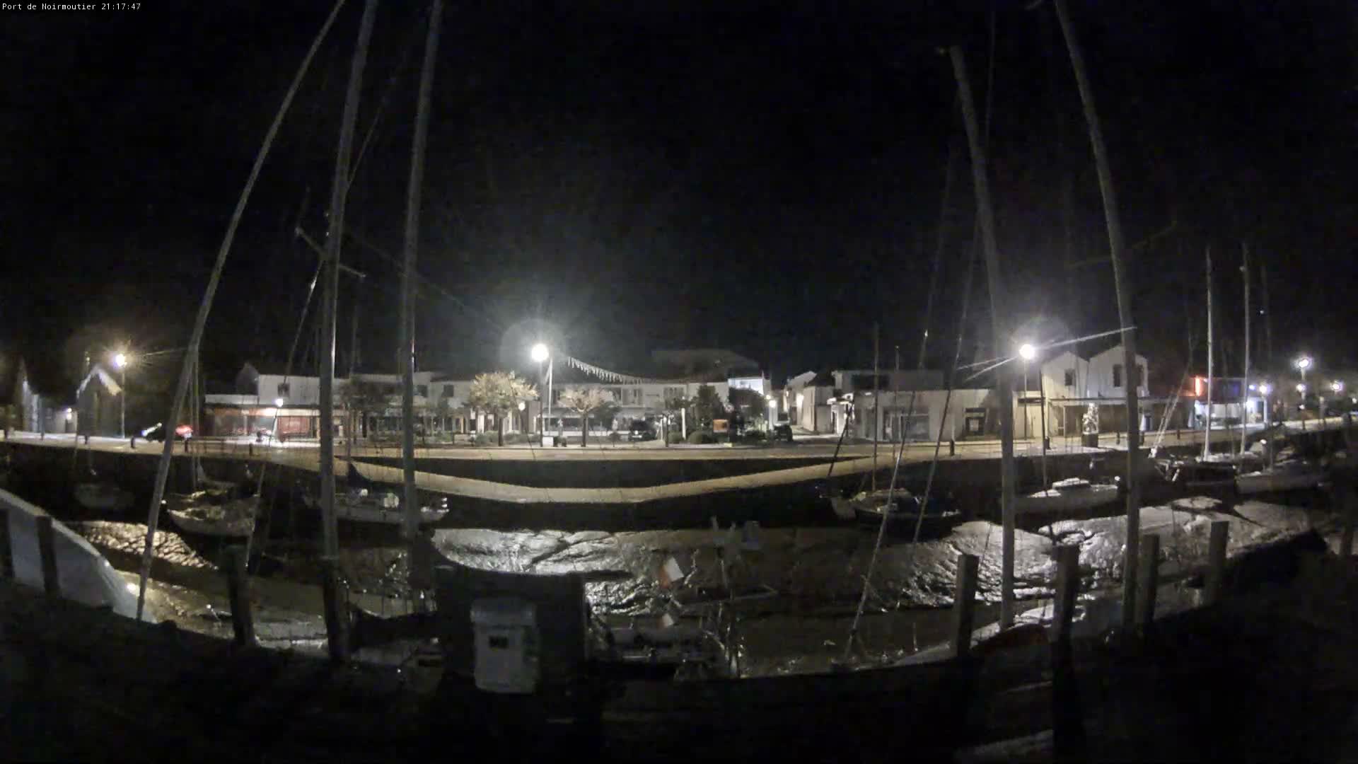 Noirmoutier-en-l'lle Village Live Cam - Les Sables-d'Olonne, Vendée, Pays de la Loire, France