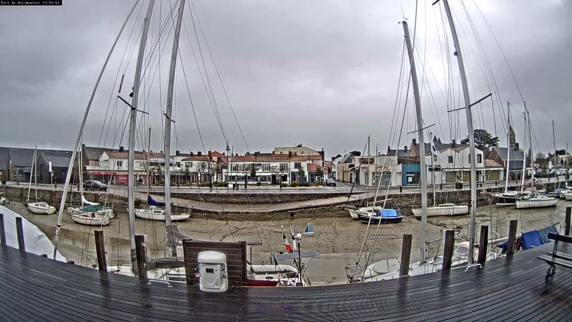 Noirmoutier-en-l'lle Village Live Cam - Les Sables-d'Olonne, Vendée, Pays de la Loire, France