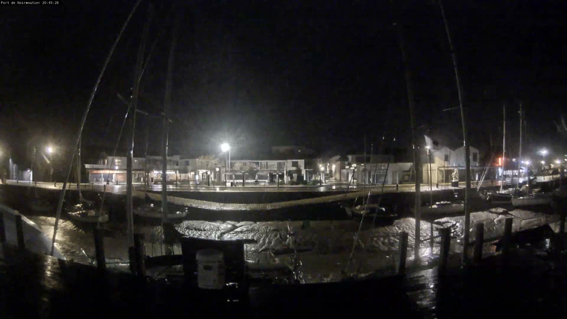 Noirmoutier-en-l'lle Village Live Cam - Les Sables-d'Olonne, Vendée, Pays de la Loire, France