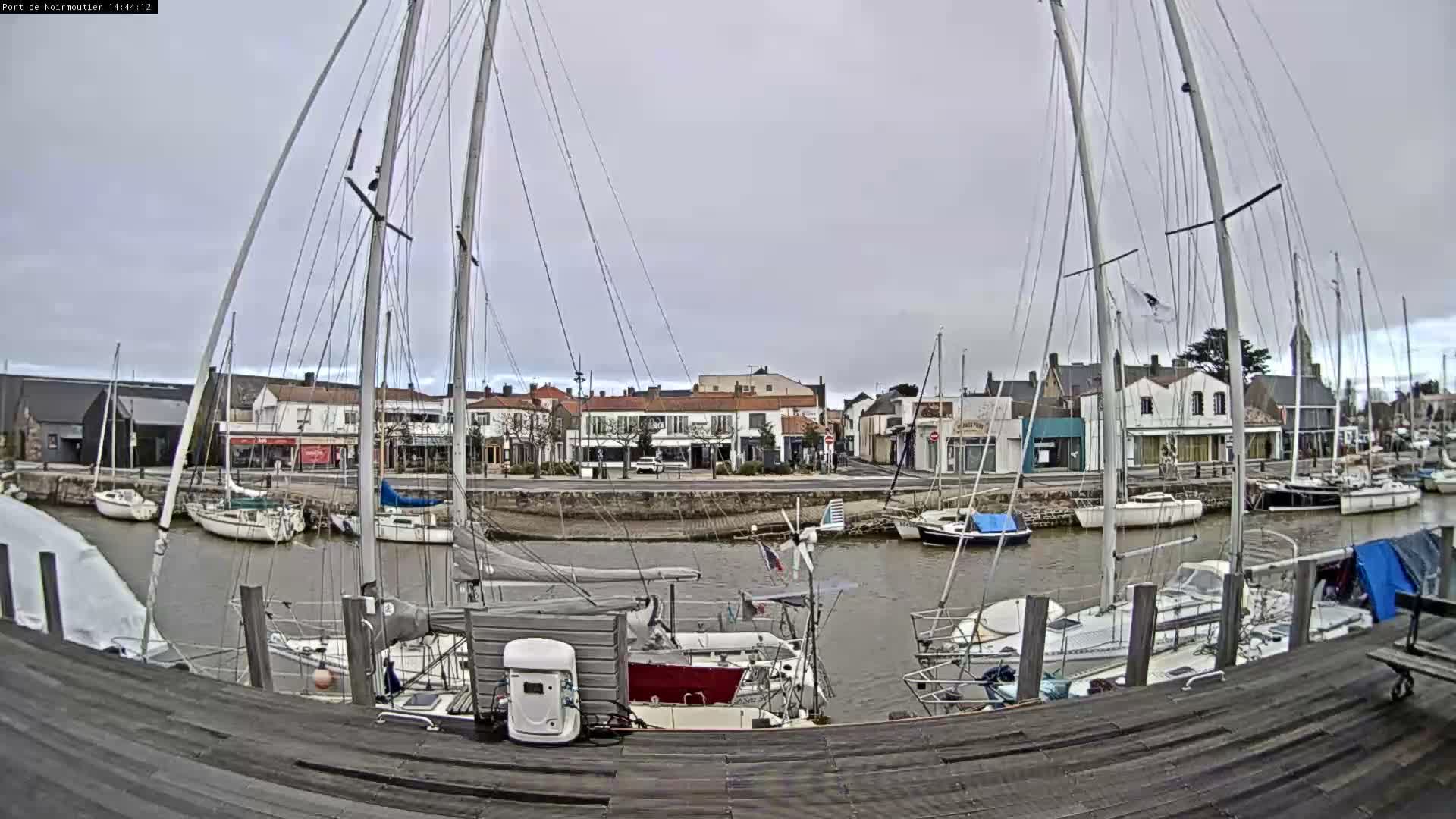 Noirmoutier-en-l'lle Village Live Cam - Les Sables-d'Olonne, Vendée, Pays de la Loire, France