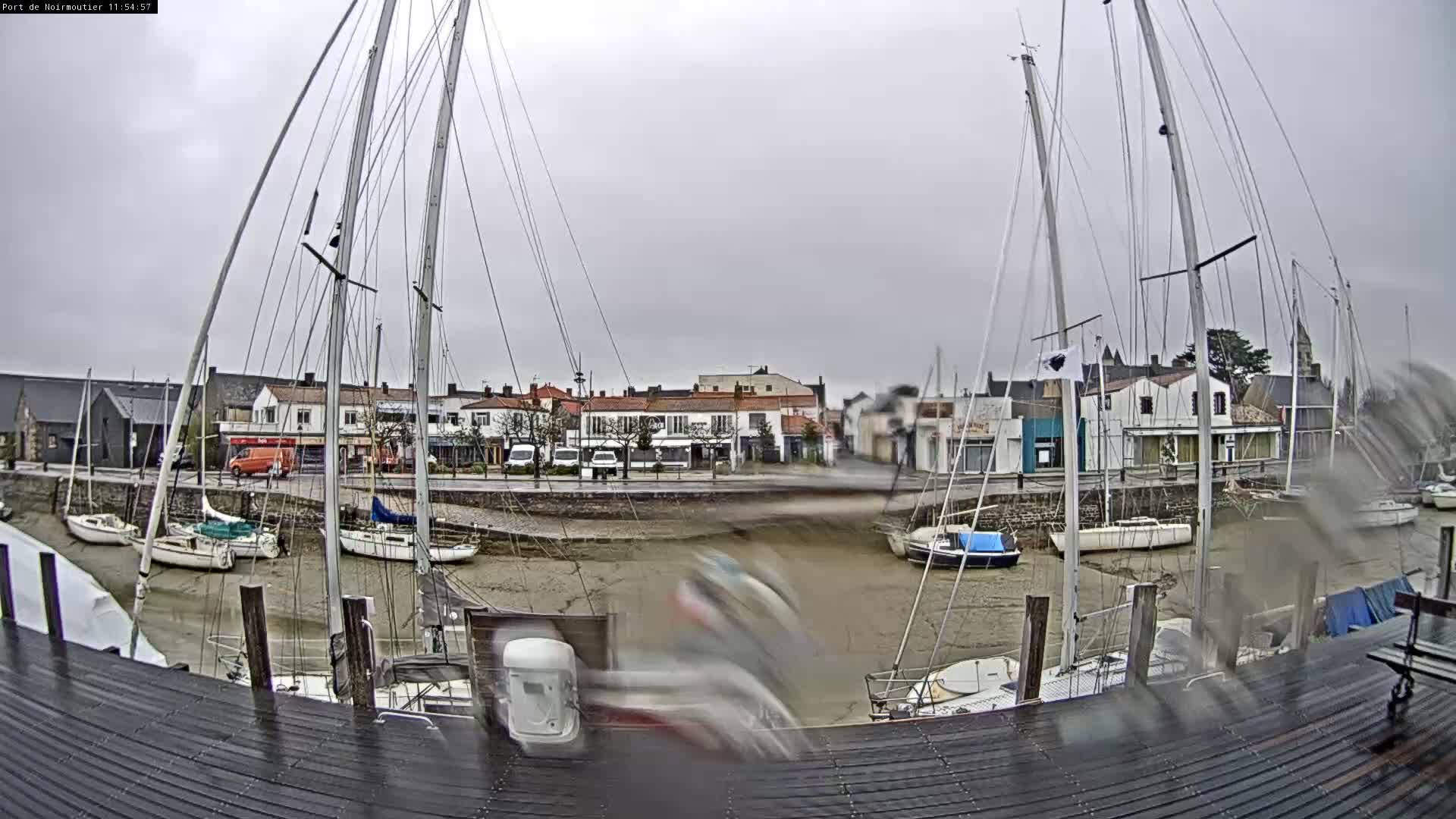 Noirmoutier-en-l'lle Village Live Cam - Les Sables-d'Olonne, Vendée, Pays de la Loire, France