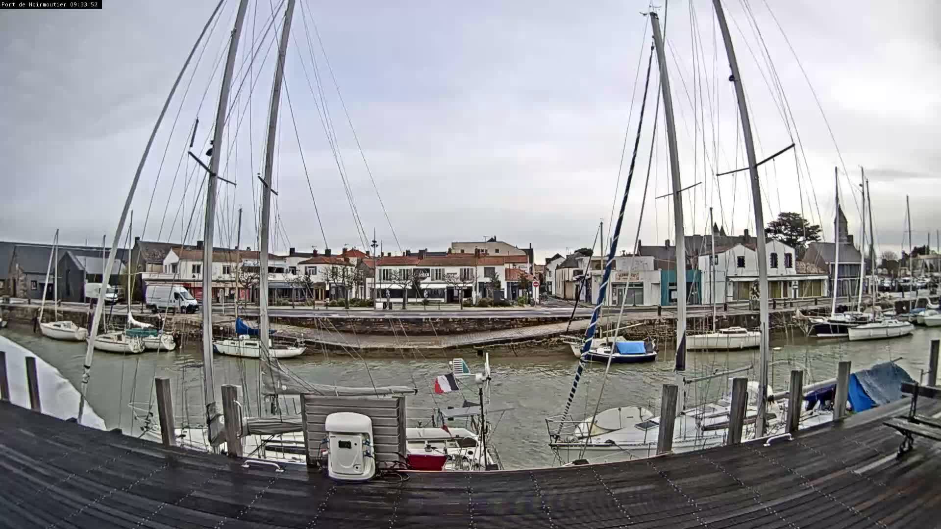 Noirmoutier-en-l'lle Village Live Cam - Les Sables-d'Olonne, Vendée, Pays de la Loire, France