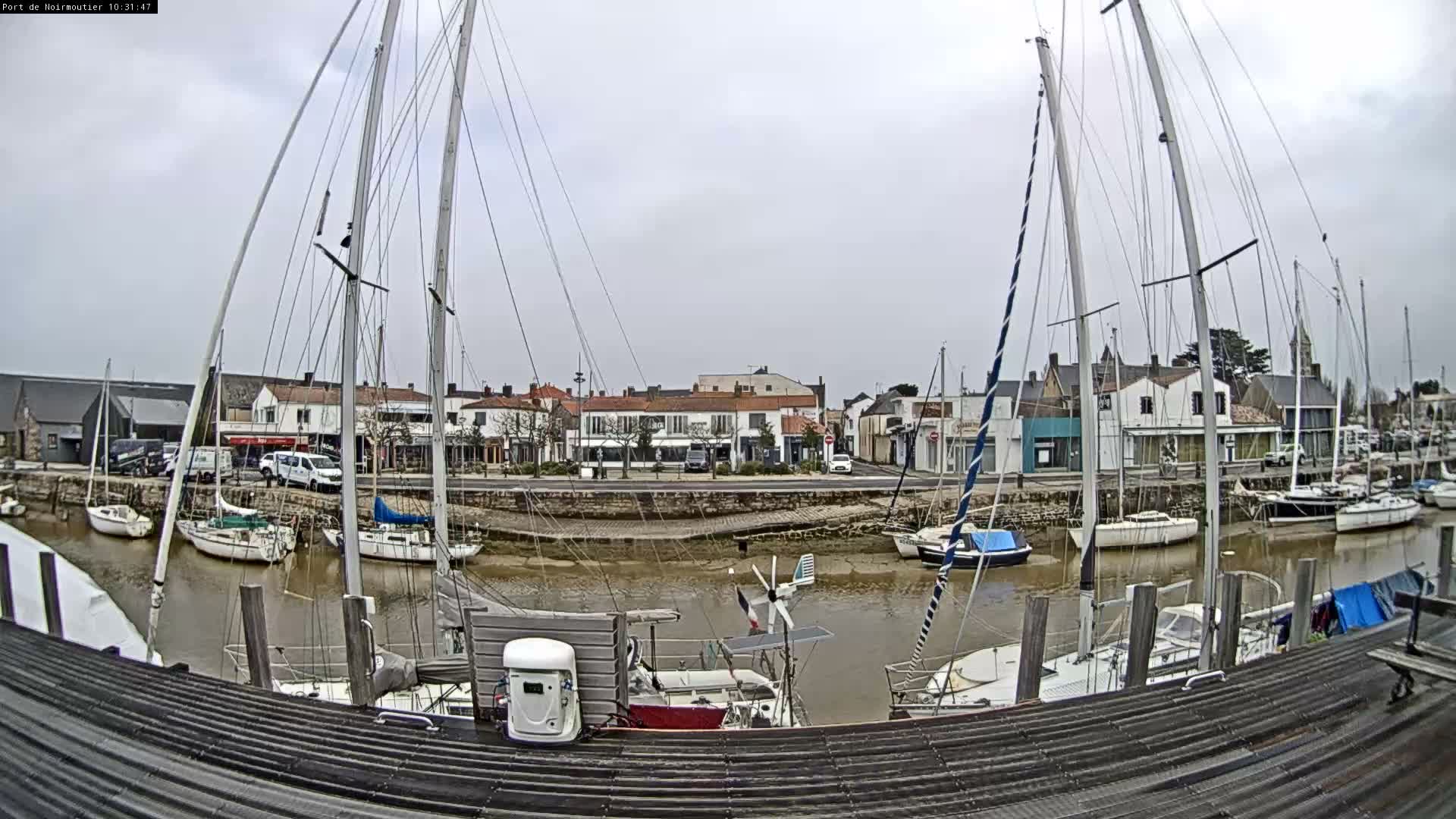Noirmoutier-en-l'lle Village Live Cam - Les Sables-d'Olonne, Vendée, Pays de la Loire, France