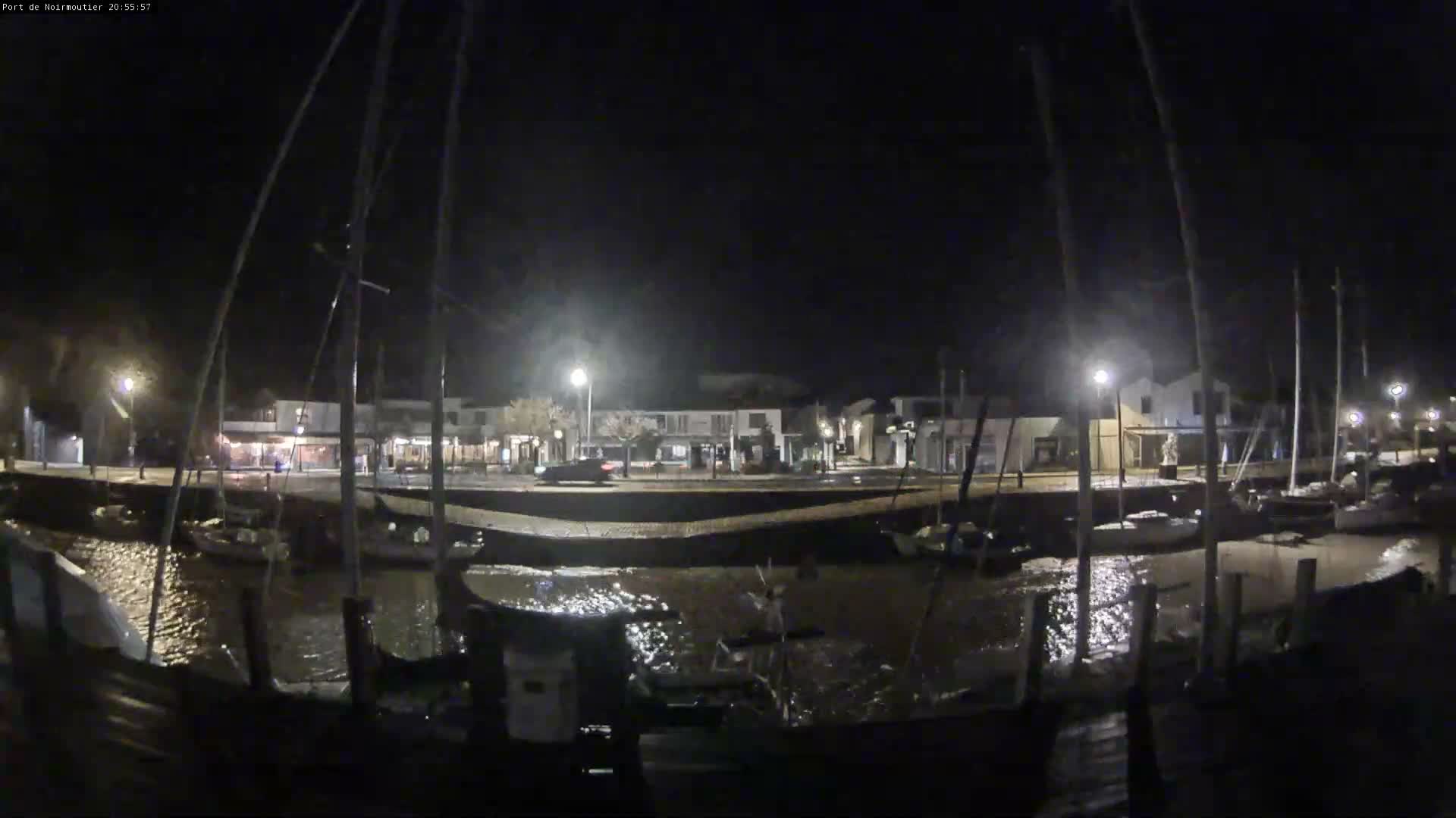 Noirmoutier-en-l'lle Village Live Cam - Les Sables-d'Olonne, Vendée, Pays de la Loire, France