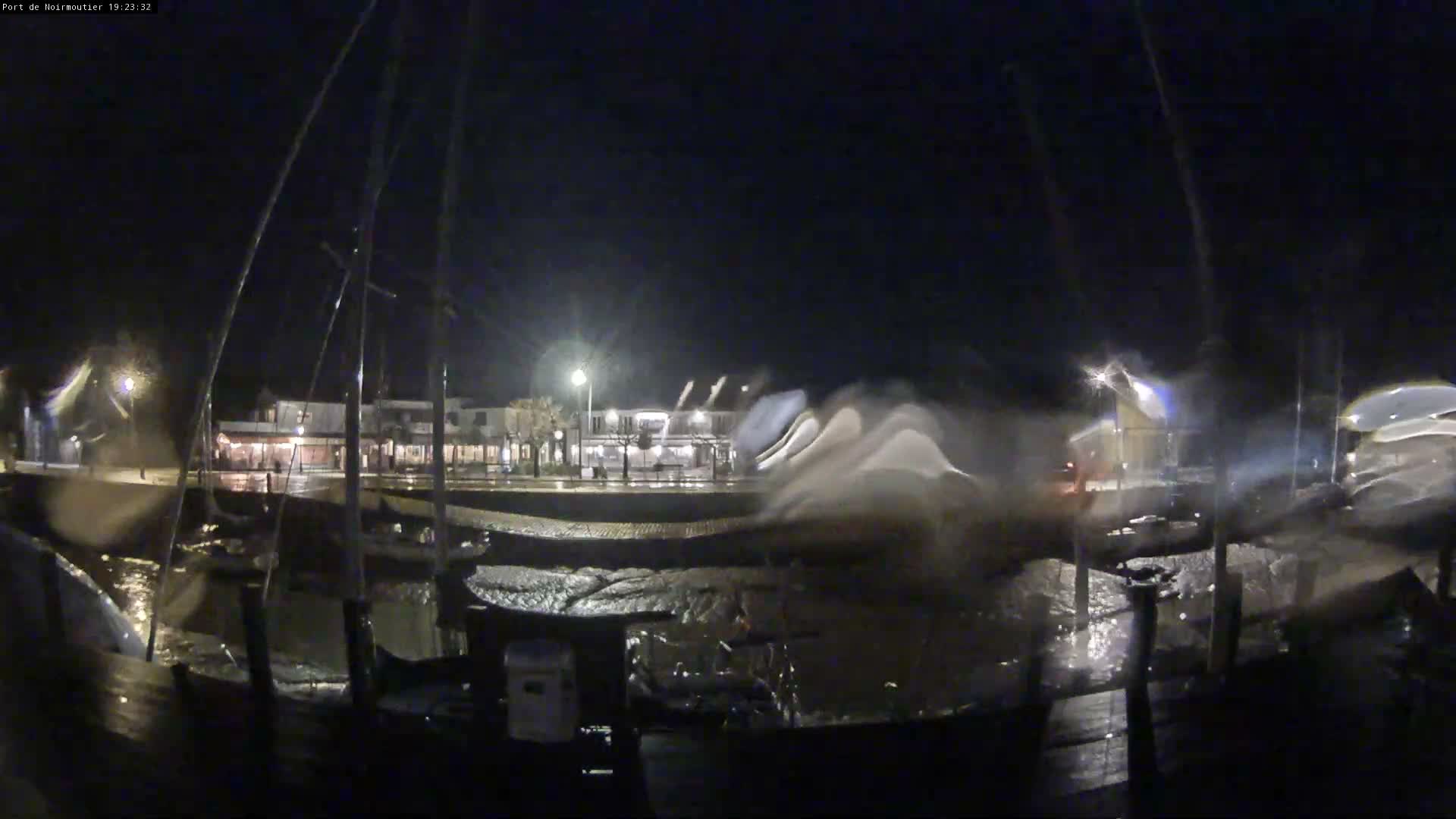 Noirmoutier-en-l'lle Village Live Cam - Les Sables-d'Olonne, Vendée, Pays de la Loire, France