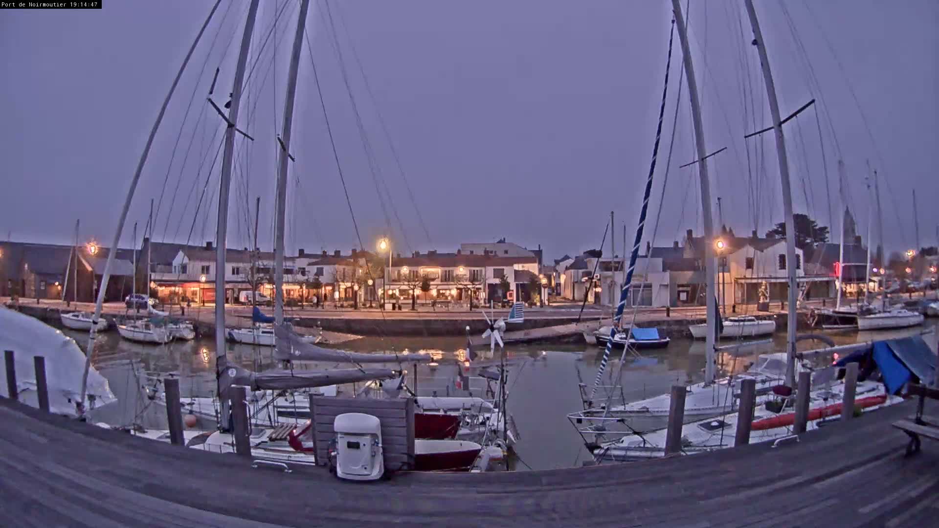 Noirmoutier-en-l'lle Village Live Cam - Les Sables-d'Olonne, Vendée, Pays de la Loire, France