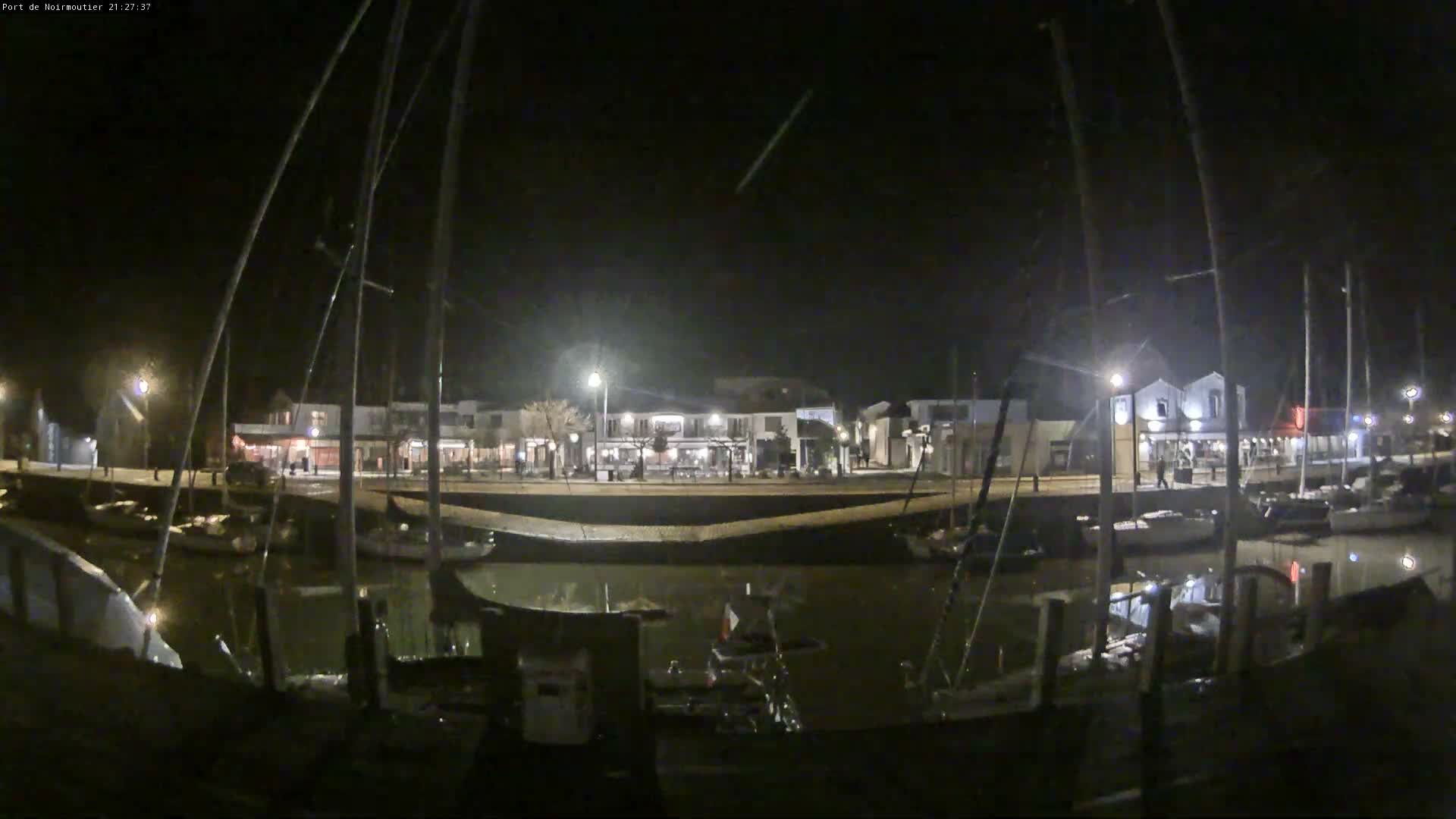 Noirmoutier-en-l'lle Village Live Cam - Les Sables-d'Olonne, Vendée, Pays de la Loire, France