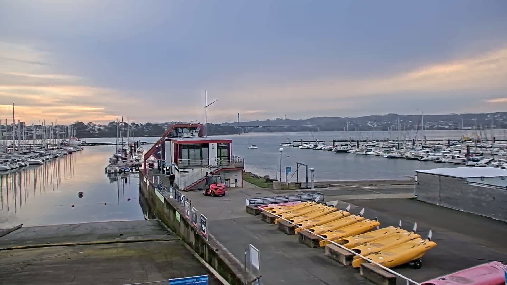 Guipavas, Marina du Moulin Blanc Marina Live Cam - Brest, Finistère, Bretagne, France