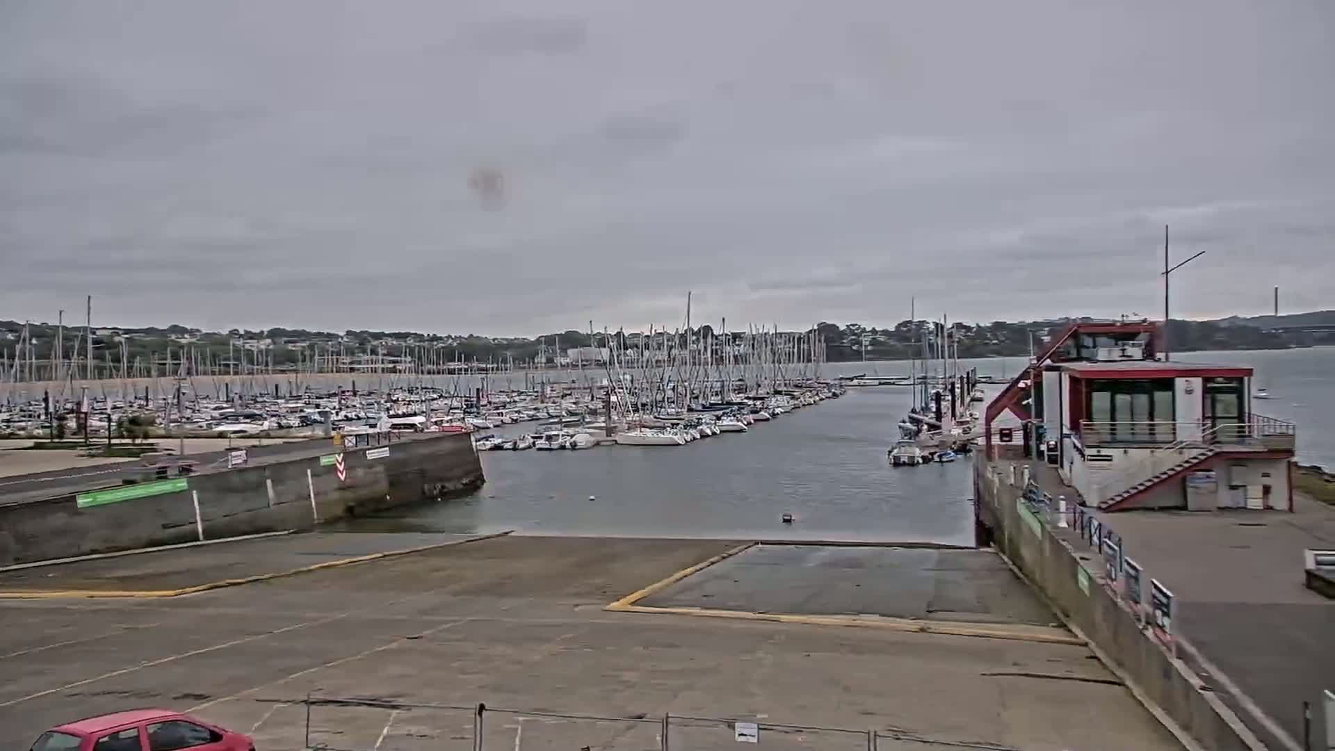 Guipavas, Marina du Moulin Blanc Marina Live Cam - Brest, Finistère, Bretagne, France