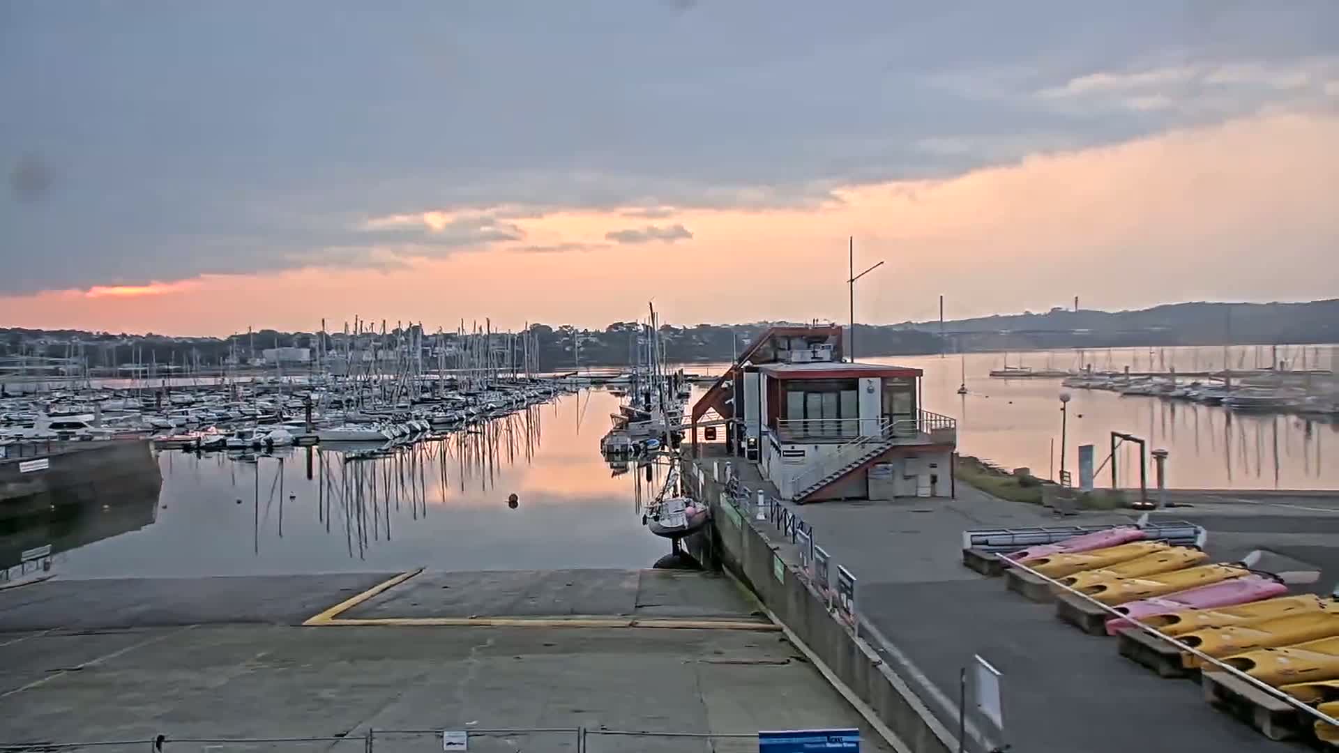 Guipavas, Marina du Moulin Blanc Marina Live Cam - Brest, Finistère, Bretagne, France