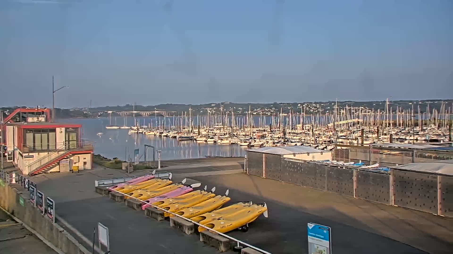 Guipavas, Marina du Moulin Blanc Marina Live Cam - Brest, Finistère, Bretagne, France