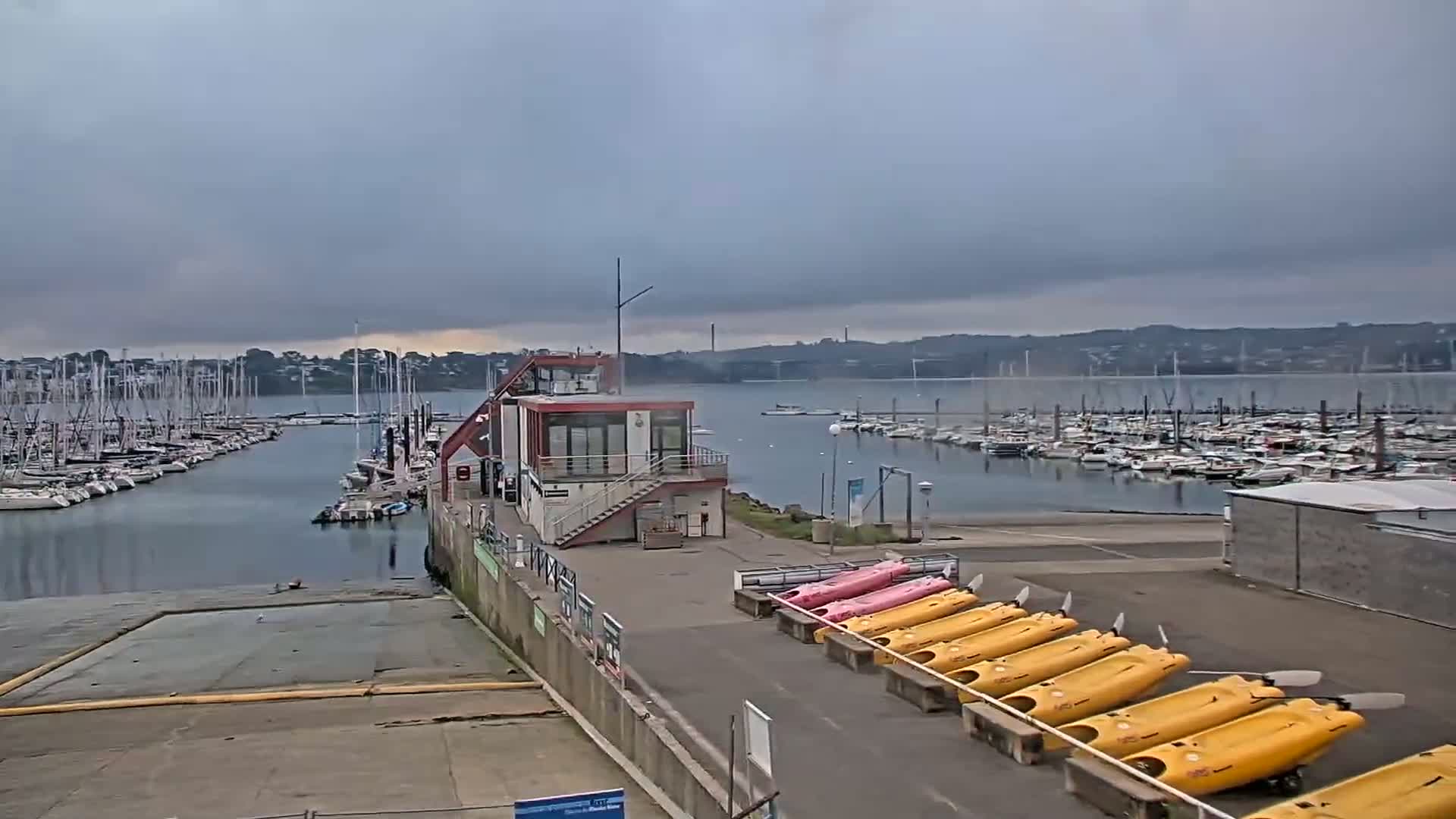 Guipavas, Marina du Moulin Blanc Marina Live Cam - Brest, Finistère, Bretagne, France