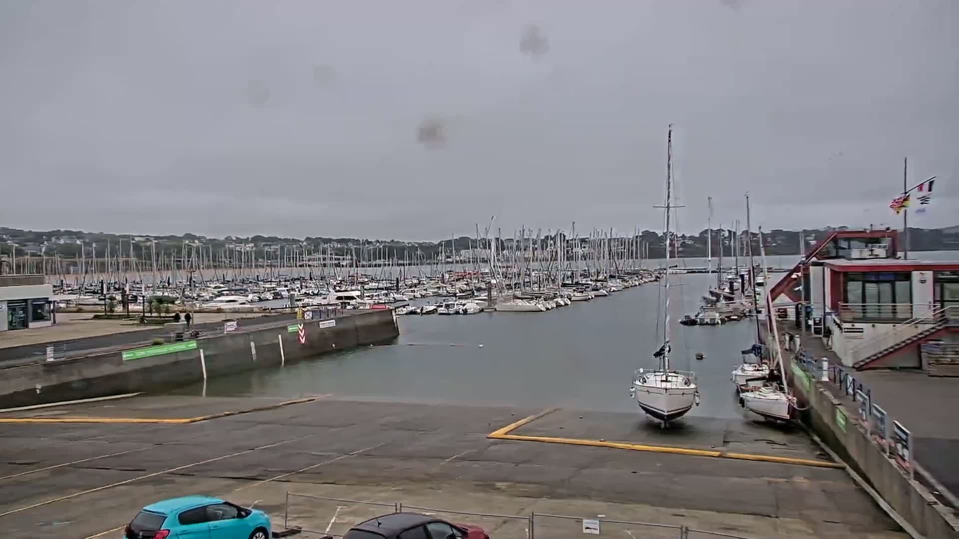 Guipavas, Marina du Moulin Blanc Marina Live Cam - Brest, Finistère, Bretagne, France