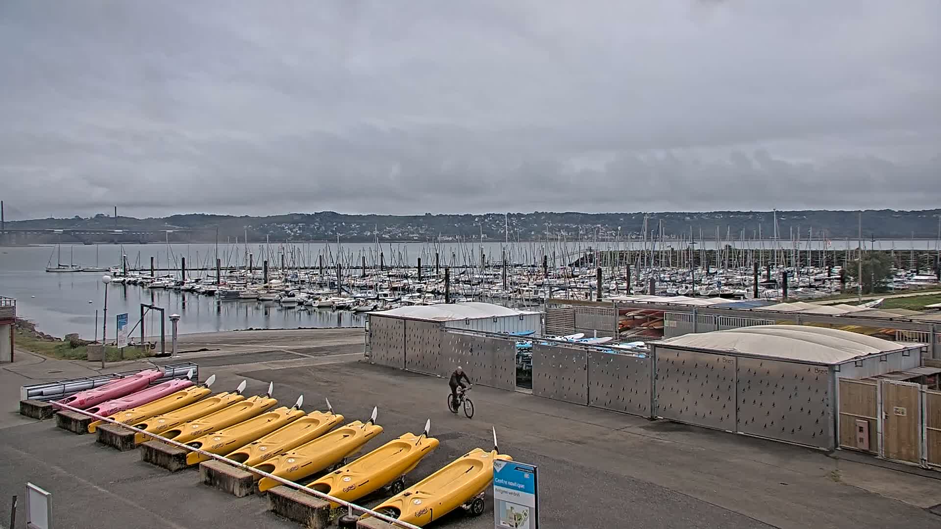 Guipavas, Marina du Moulin Blanc Marina Live Cam - Brest, Finistère, Bretagne, France